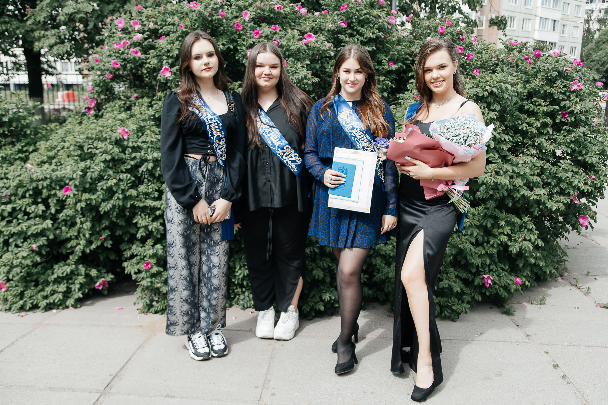 101 лицей — Вручение аттестатов (23 июня 2022). Свадебный и семейный фотограф Крамар Наталья