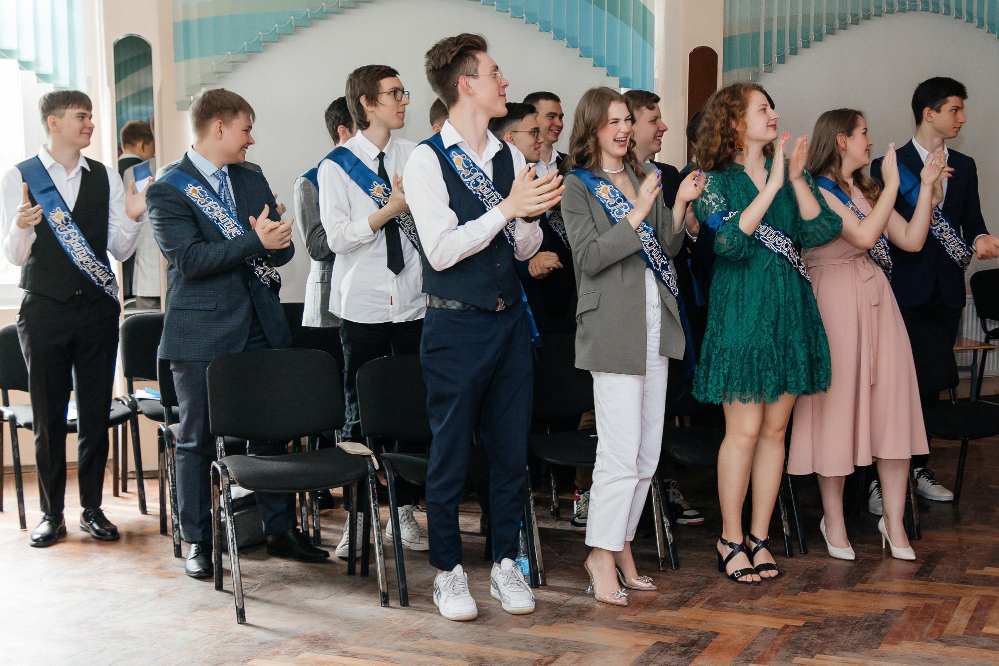 101 лицей — Вручение аттестатов (23 июня 2022). Свадебный и семейный фотограф Крамар Наталья