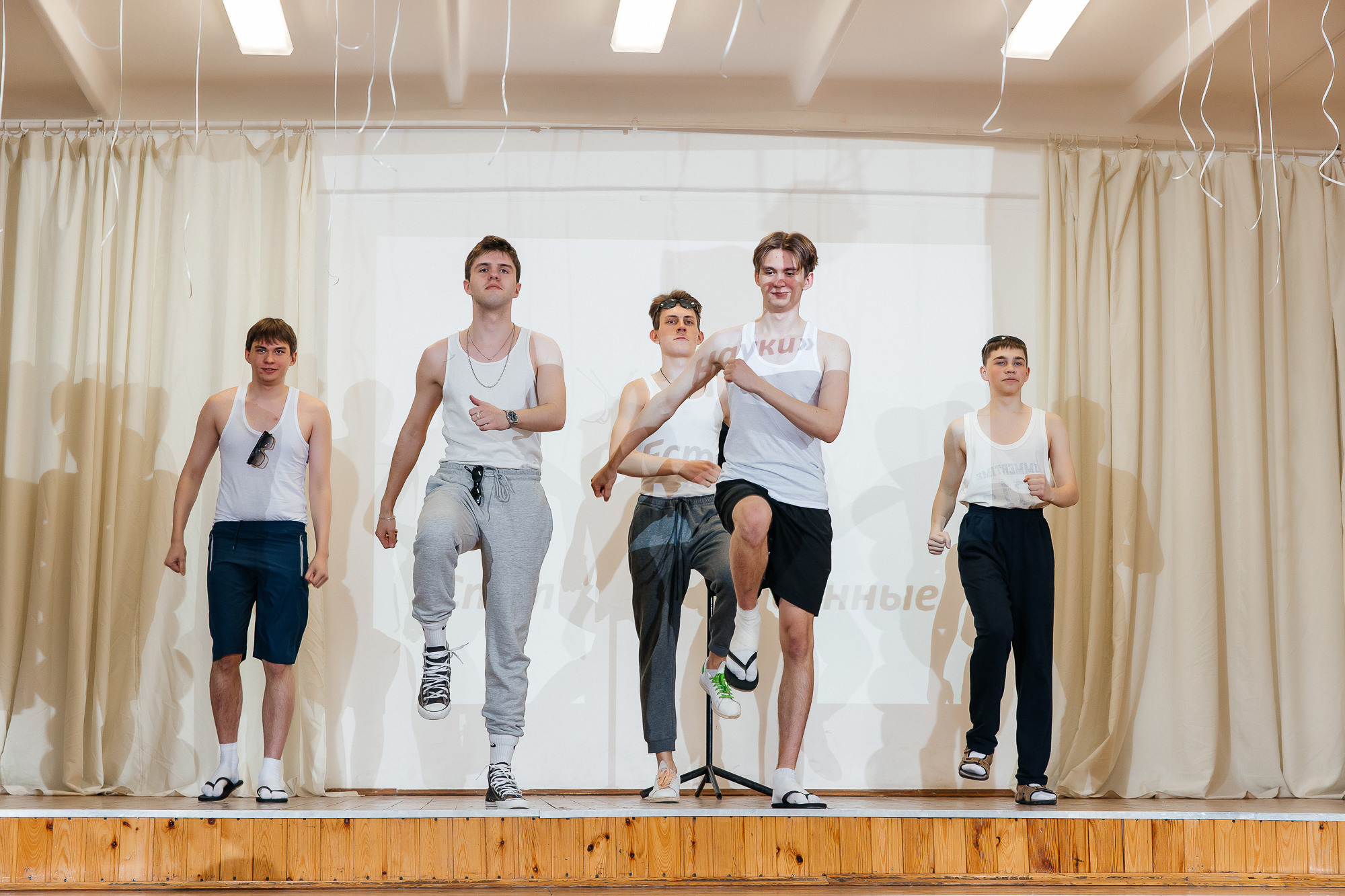 101 лицей — Последний звонок (25 мая 2022). Свадебный и семейный фотограф Крамар Наталья