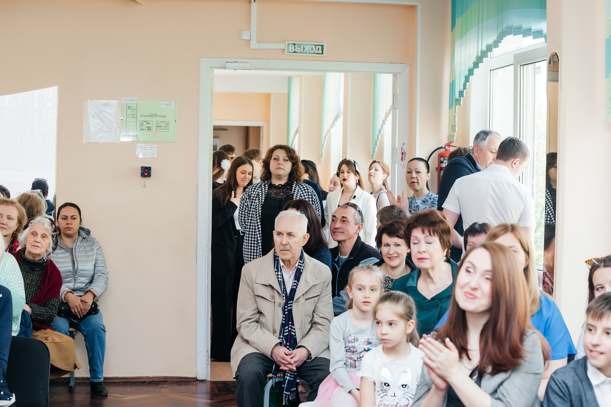 101 лицей — Последний звонок (25 мая 2022). Свадебный и семейный фотограф Крамар Наталья