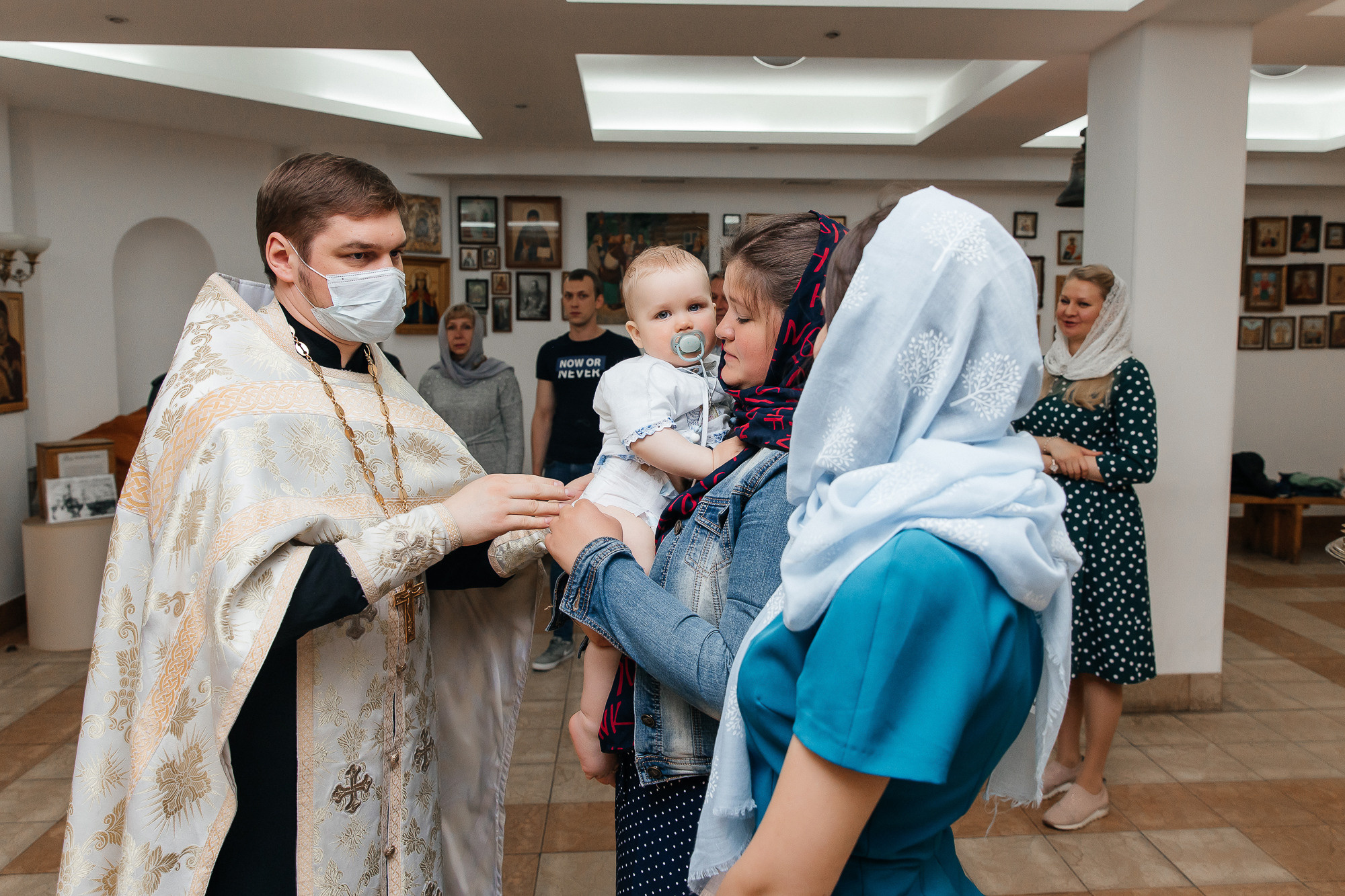 Таинство крещения Максима (21 мая 2022). Свадебный и семейный фотограф Крамар Наталья