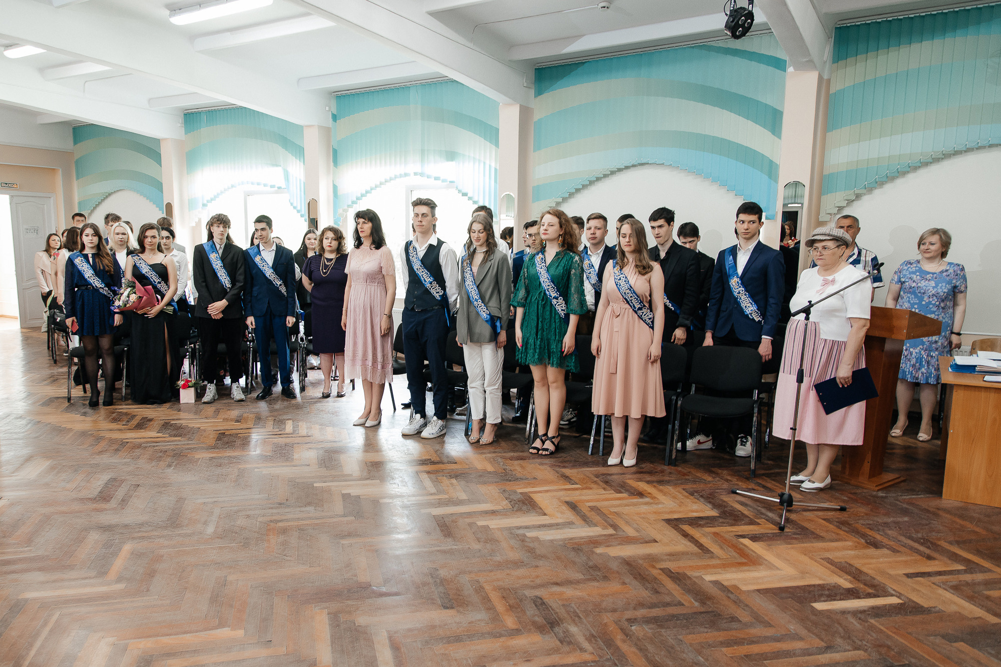 101 лицей — Вручение аттестатов (23 июня 2022). Свадебный и семейный фотограф Крамар Наталья