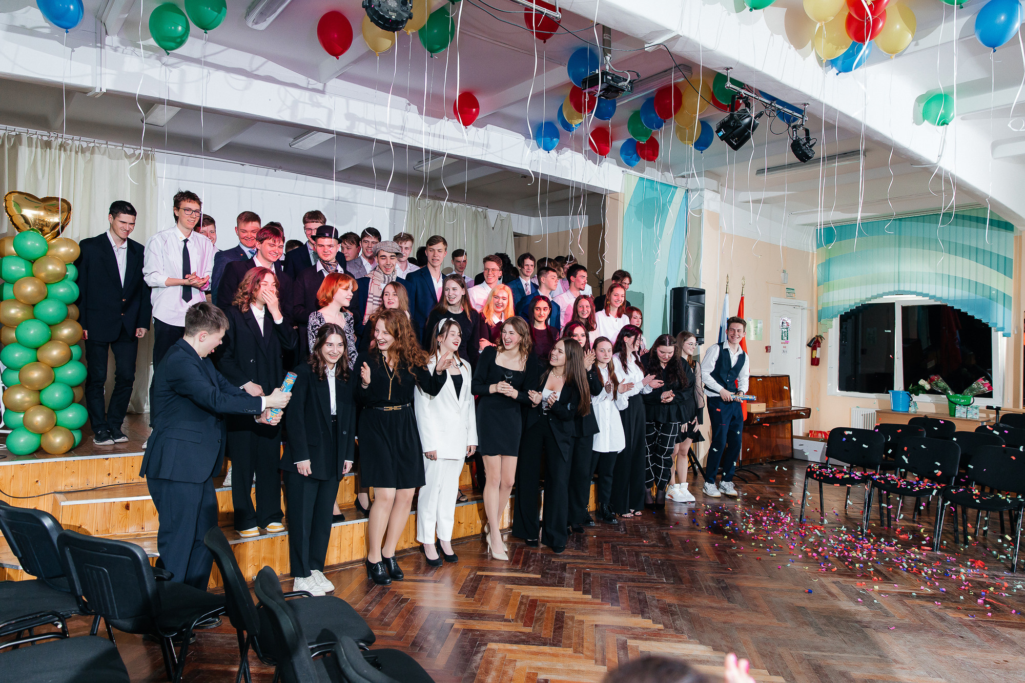 101 лицей — Последний звонок (25 мая 2022). Свадебный и семейный фотограф Крамар Наталья