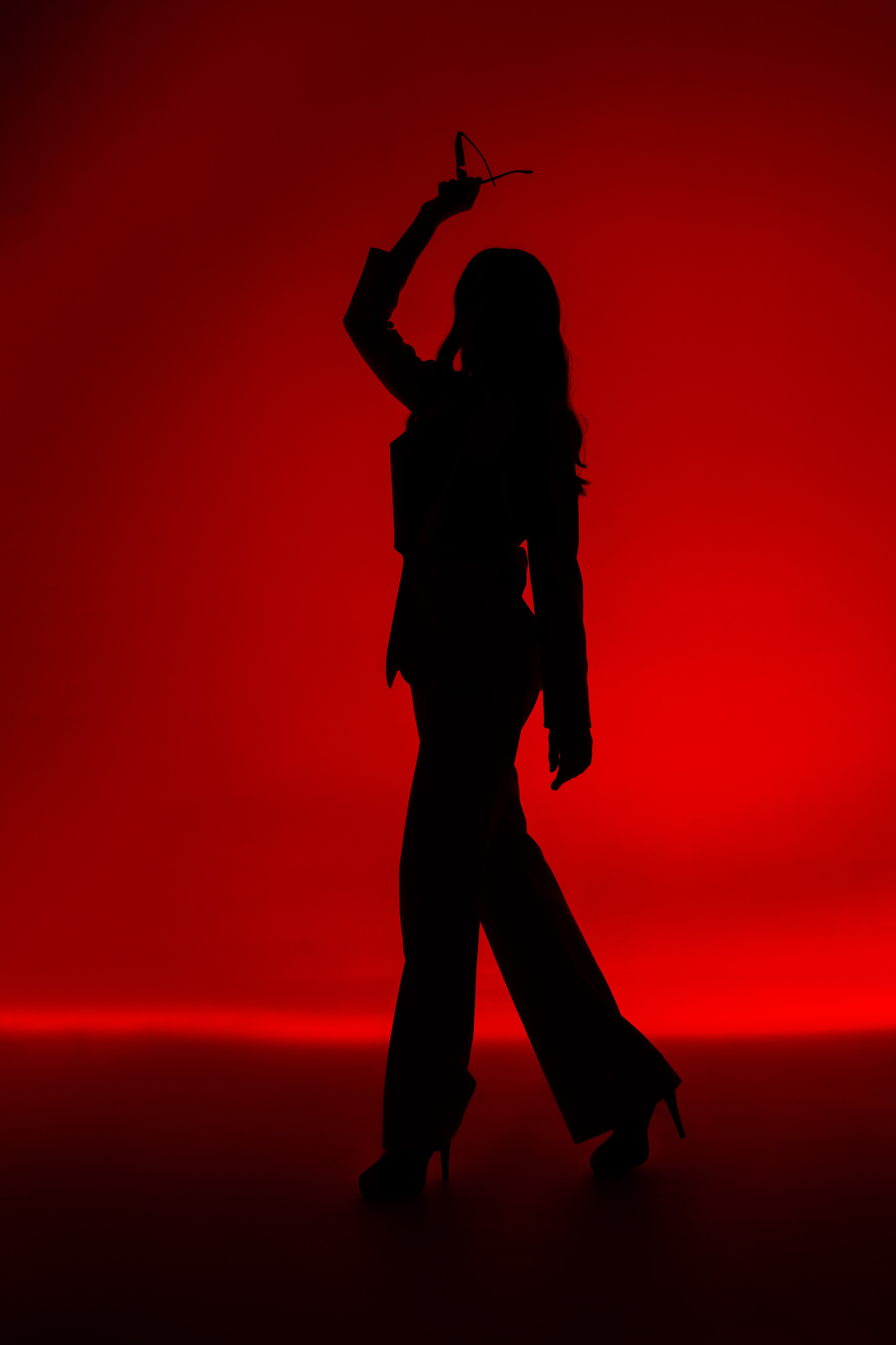 Цветной свет и фигуры. Фотограф Минск