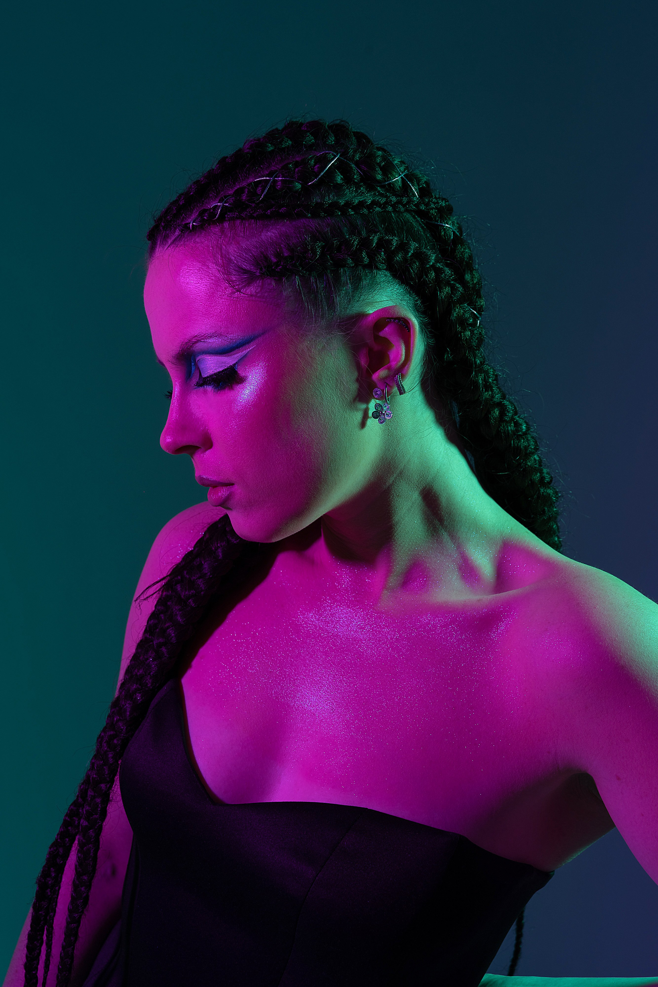 индивидуальная фотосессия женская фотосъемка студийная фотосессия минимализм фотостудия Армавир циклорама