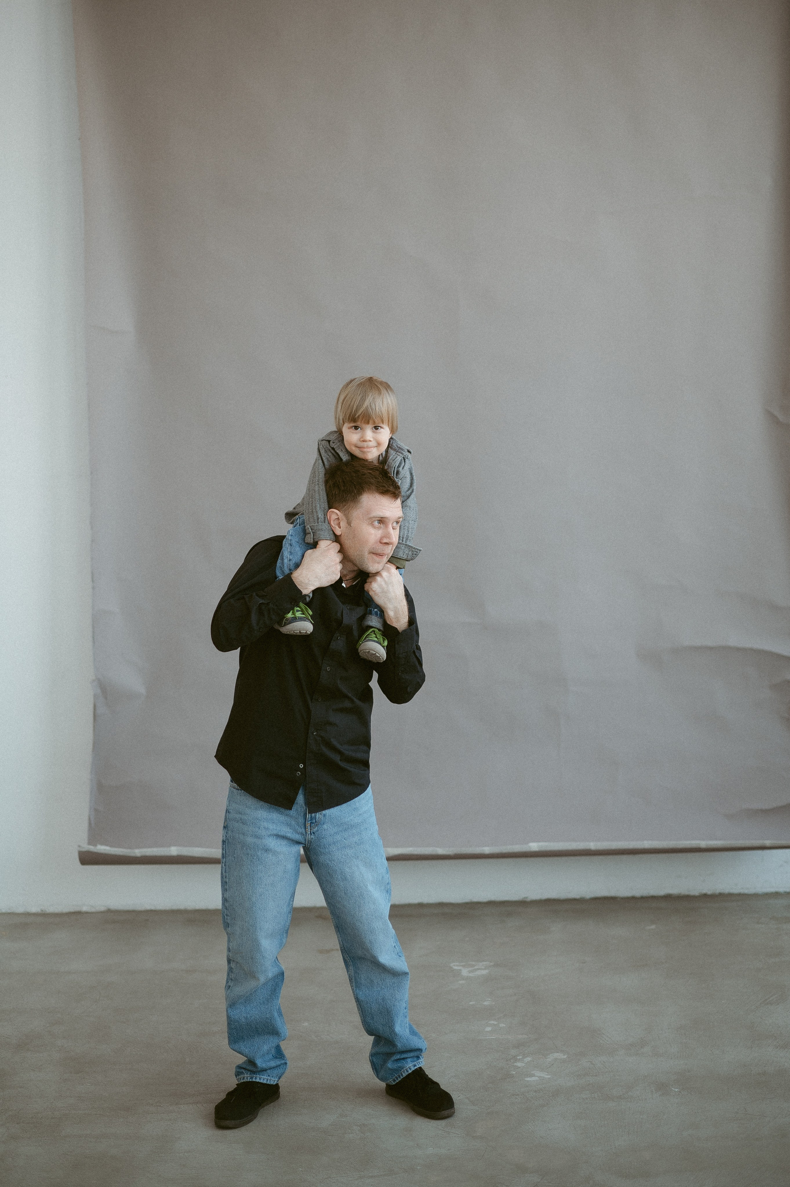 Семейная фотосессия в студии. Свадебный фотограф в Ярославле Денис Медоваров