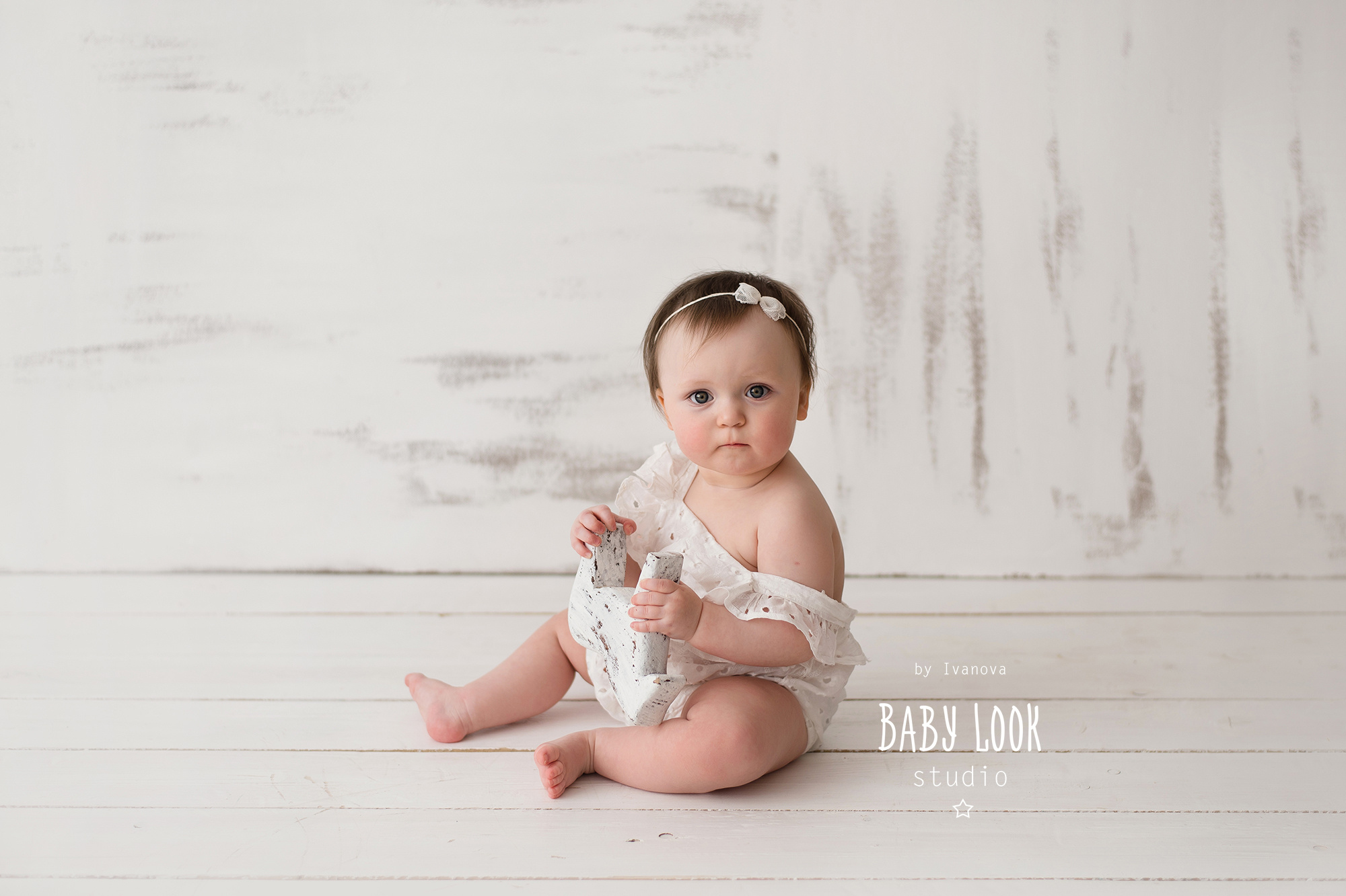 Фотосессия до года в Пскове. Фотограф новорожденных , семейный и  детский фотограф в Пскове Иванова