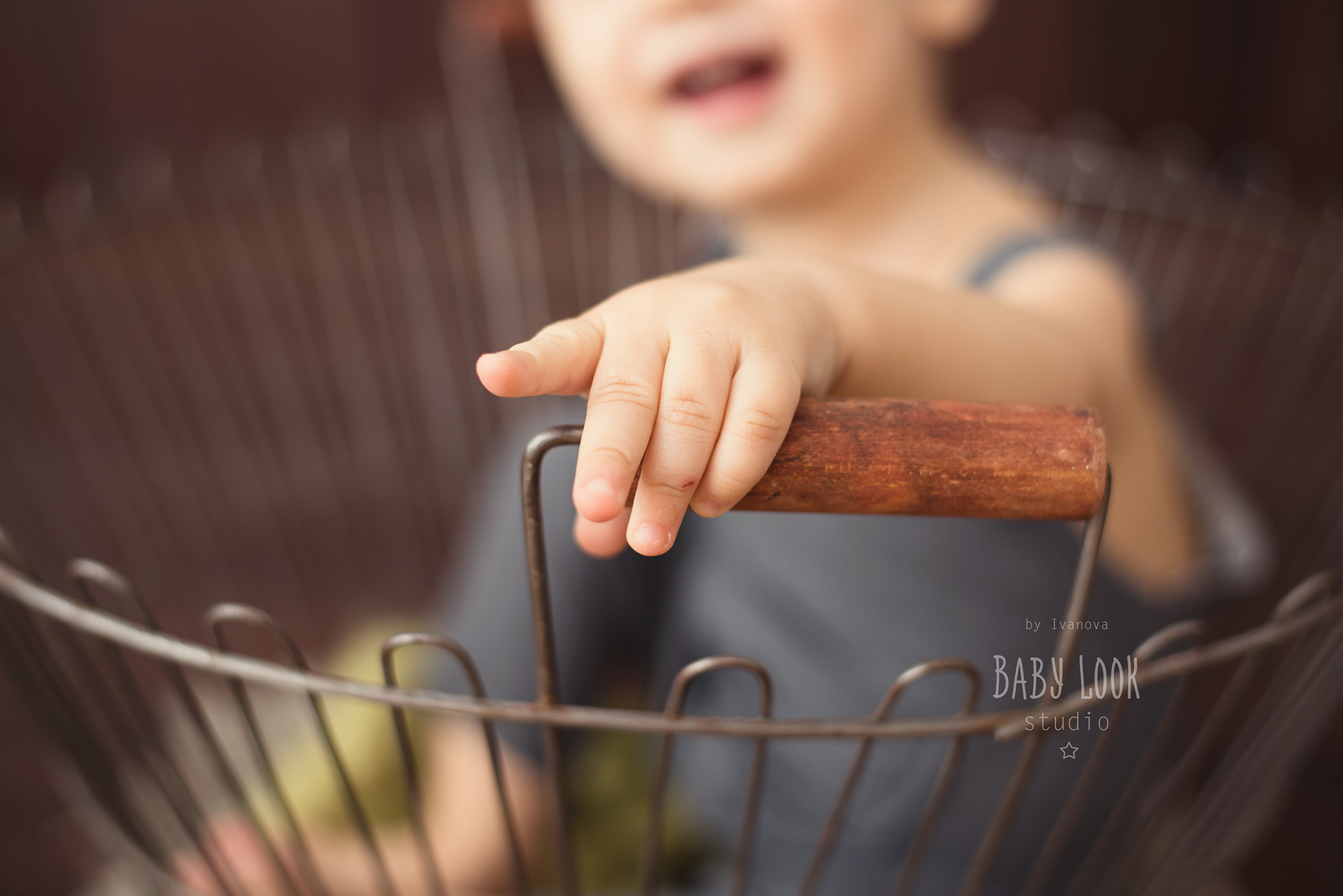 Фотосессия до года в Пскове. Фотограф новорожденных , семейный и  детский фотограф в Пскове Иванова