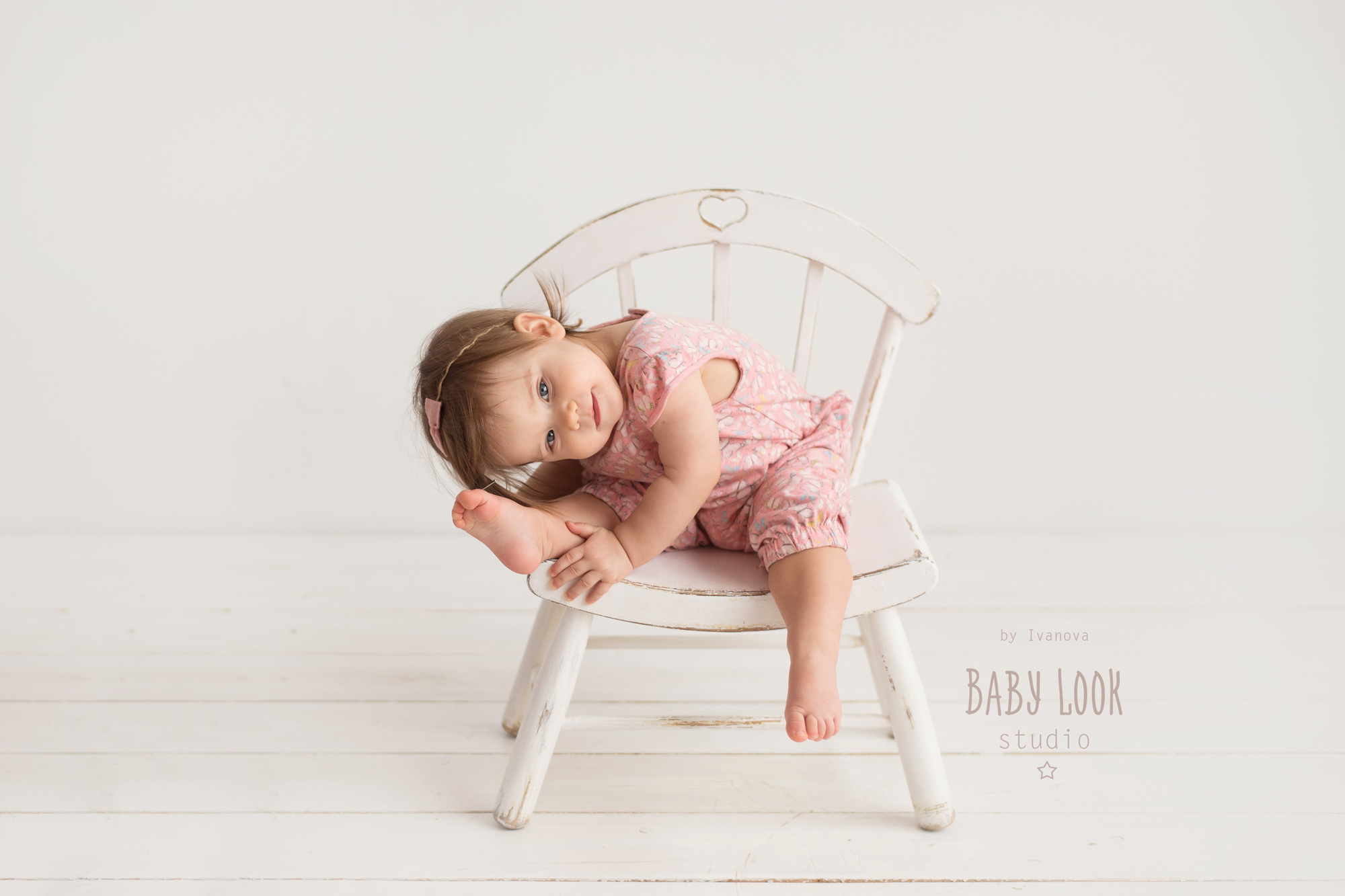 Фотосессия до года в Пскове. Фотограф новорожденных , семейный и  детский фотограф в Пскове Иванова