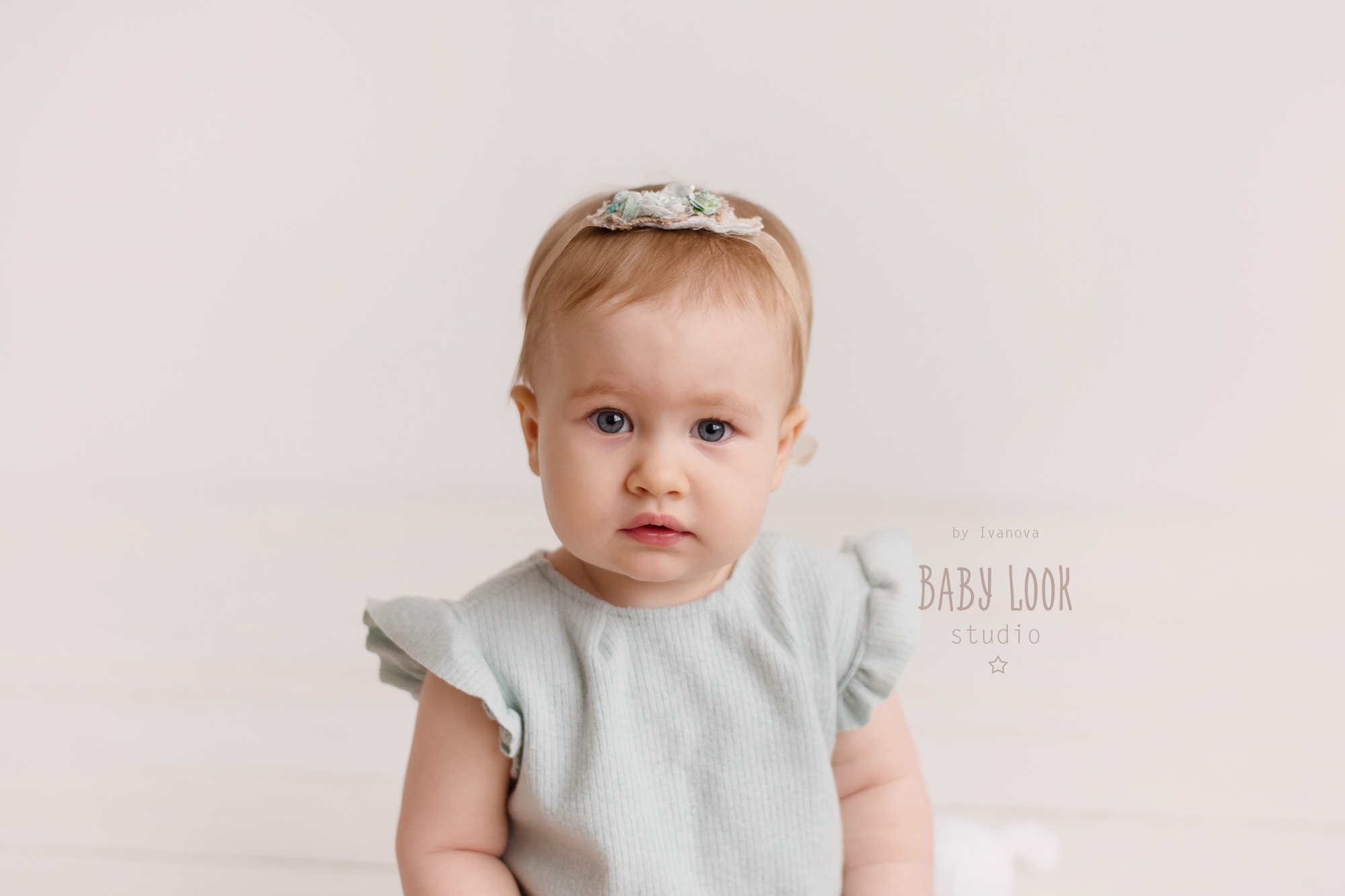 Фотосессия до года в Пскове. Фотограф новорожденных , семейный и  детский фотограф в Пскове Иванова