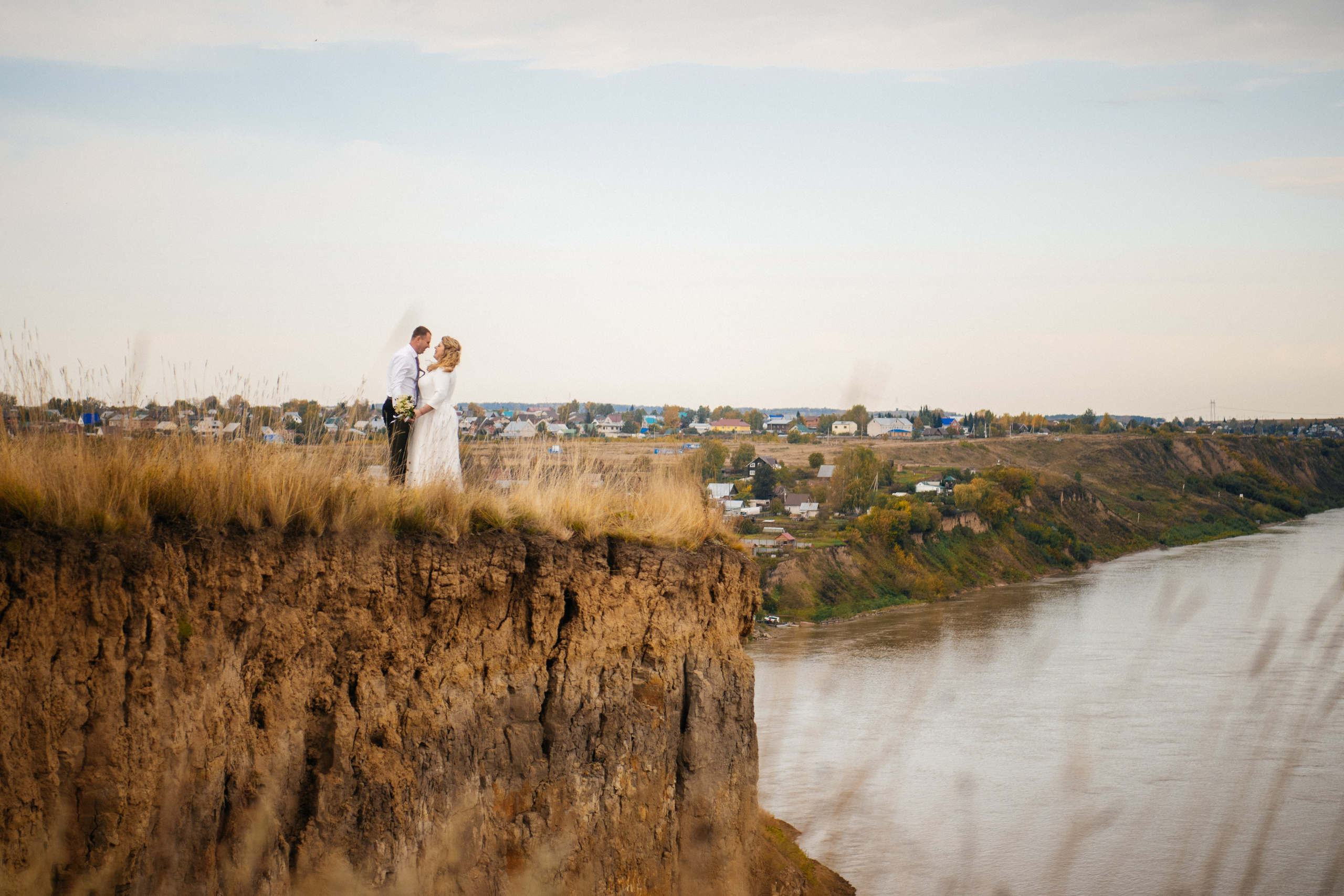 alt="Свадебный фотограф в Барнауле"