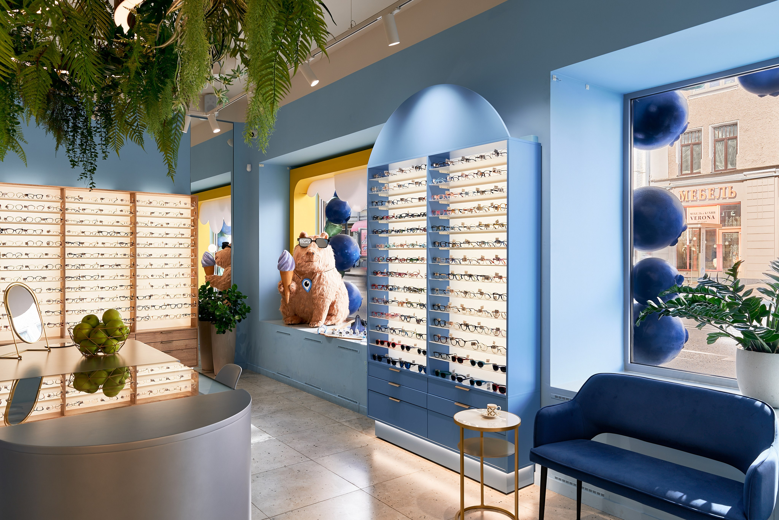 Небесно-голубой и капибара: оптика в Москве (Публикация My Decor). Бояршинов Антон Интерьерный фотограф/видеограф Москва