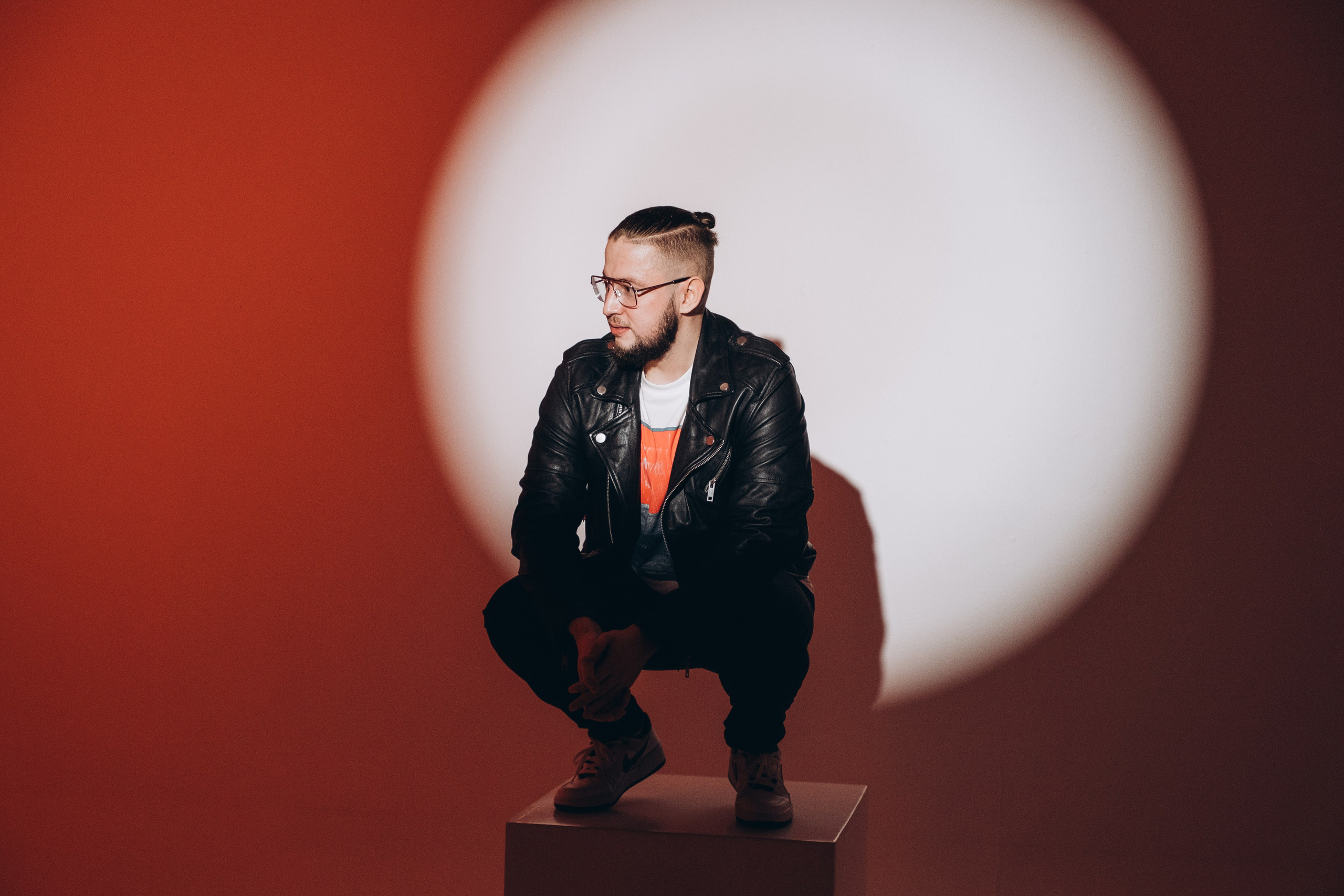 Студийная с цветным светом. Фотограф в Иркутске Анна Мирошникова