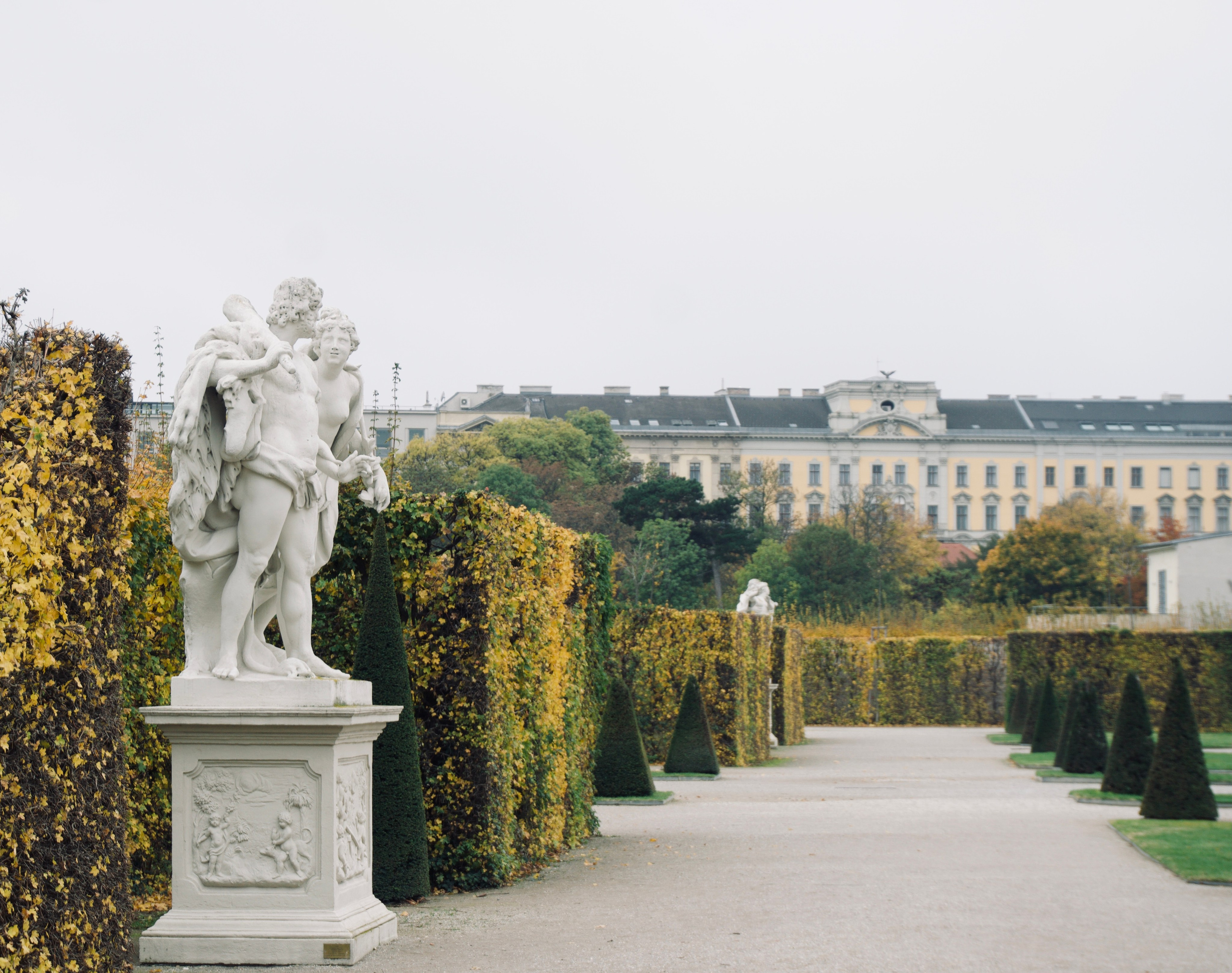 Города. Анна Жукова — Режиссёр кино и цирка, сценарист, фотограф