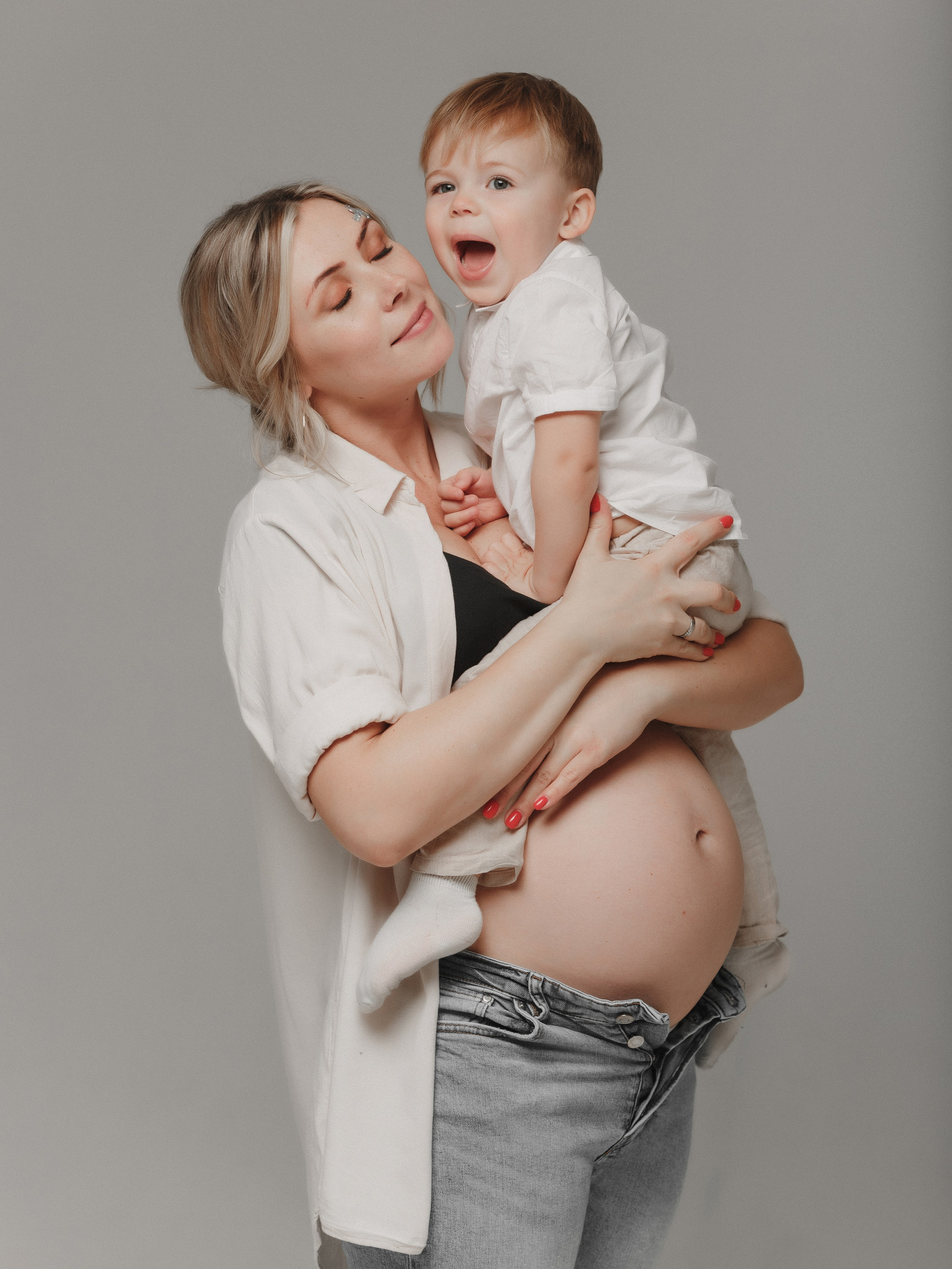 Вова, Катя и Илья в уникальной атмосфере фотостудии Таганрога. Свадебный и семейный фотограф в Таганроге Бакарюк Антон