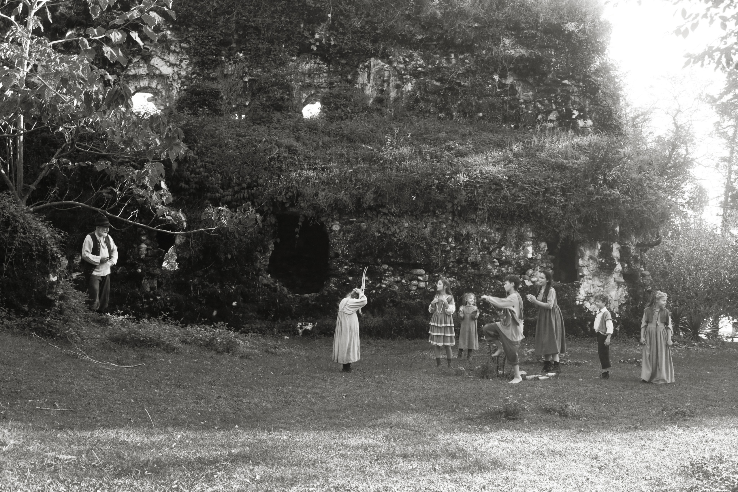 Кинематографическая съемка. Старик и дети. Ekaterina Beridze