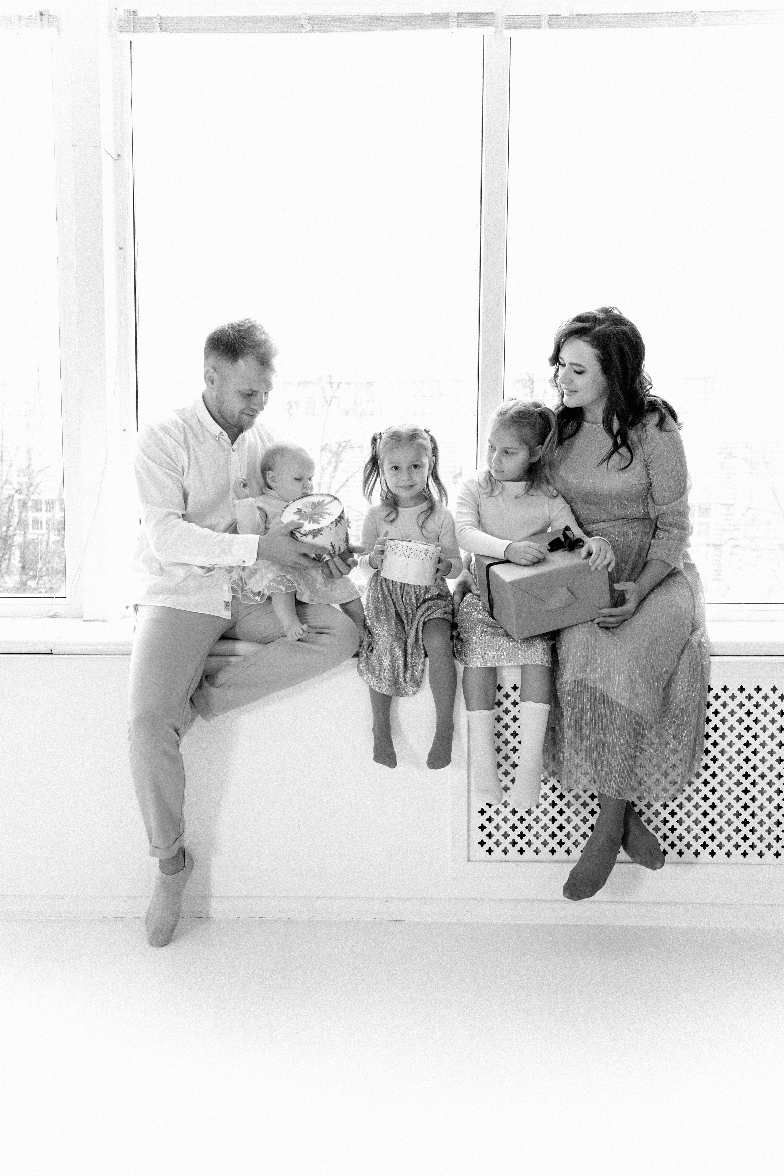 Новогоднее волшебство большой дружной семьи. Ваш семейный фотограф в Минске — Вика Трегубова