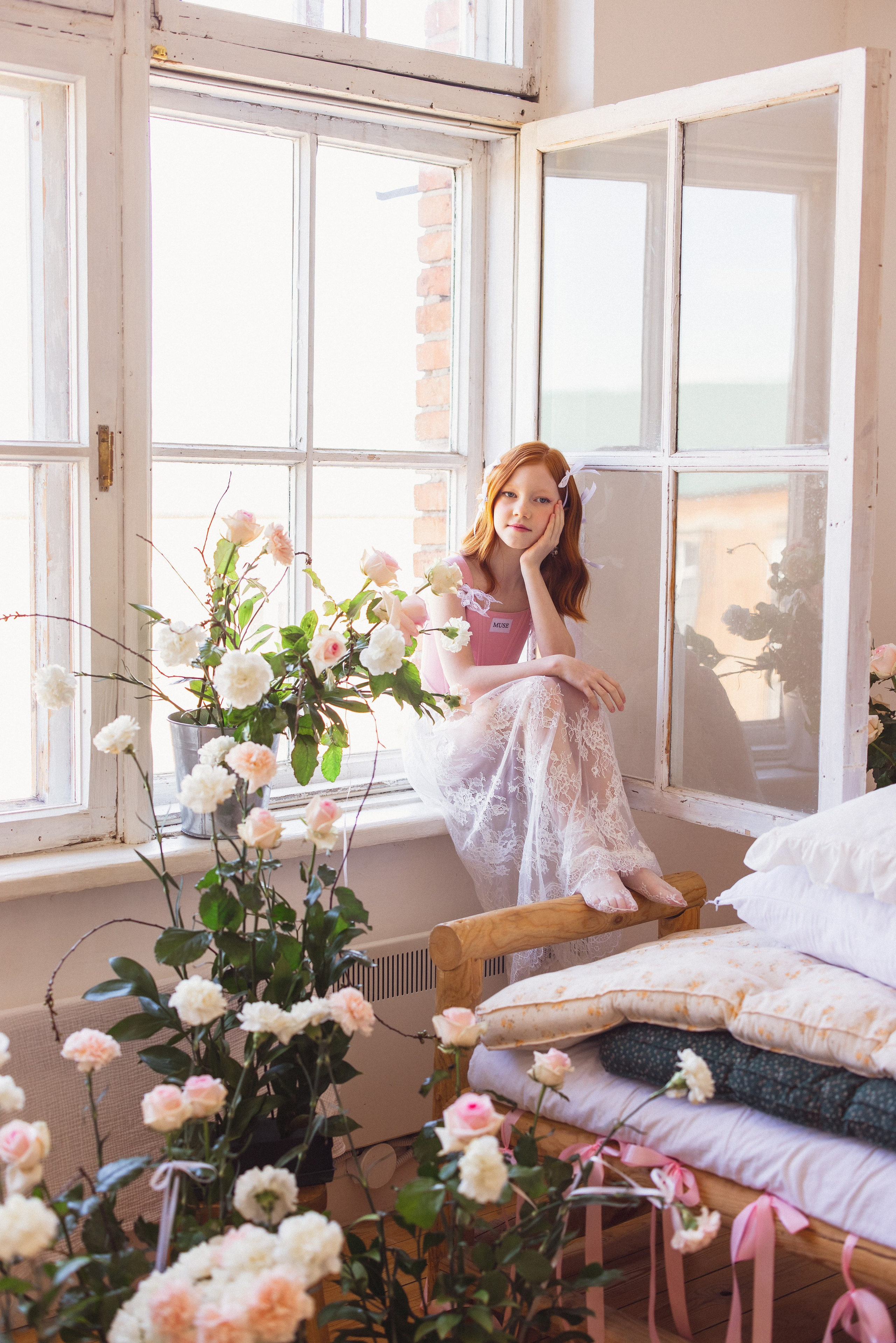 Фотосессия с живыми цветами в фотостудии г. Краснодар. Семейный и детский фотограф в Краснодаре Анна Трашкова