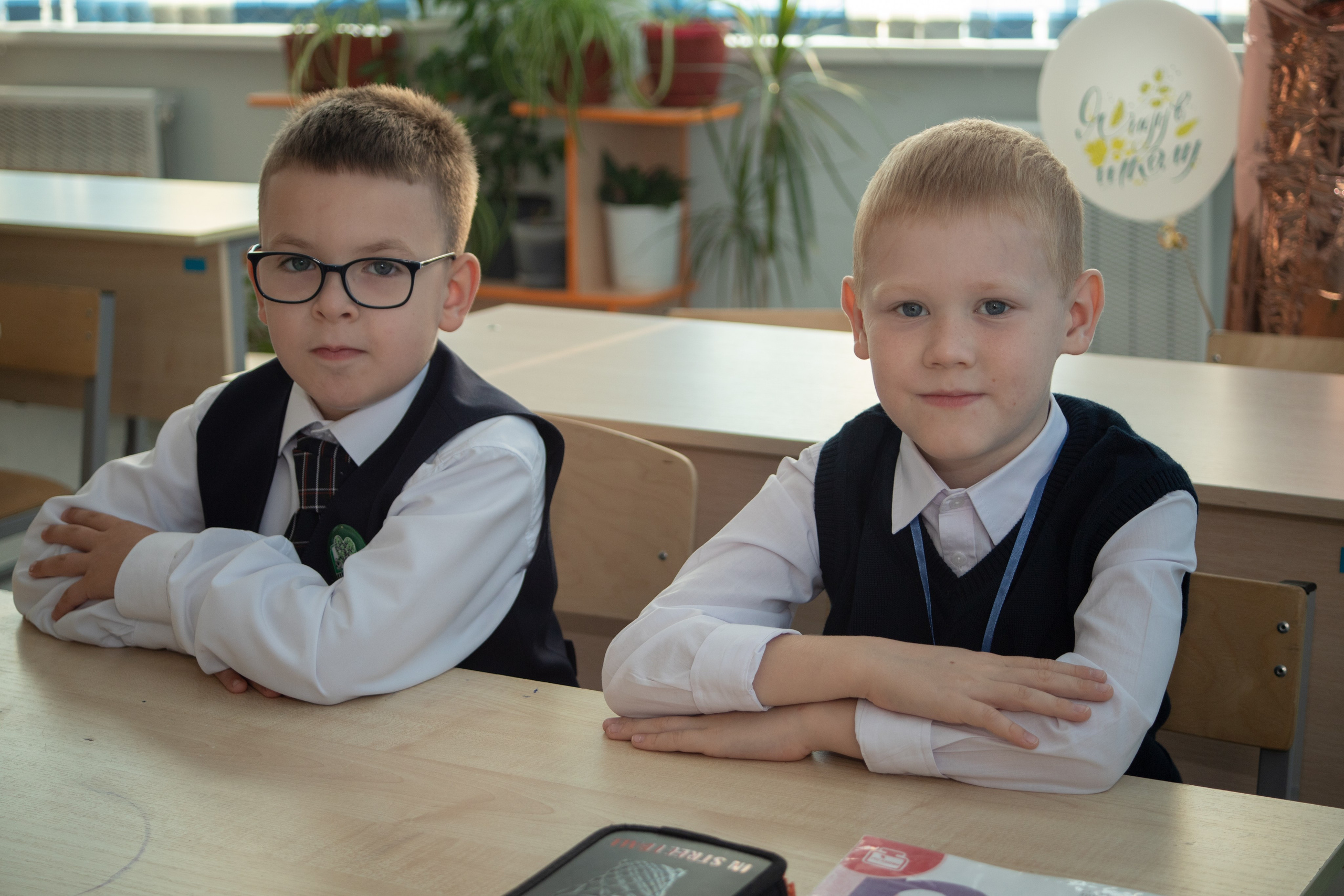 Цены на услуги фотографа для школ и детских садов. Студия выпускных альбомов и школьной фотографии «Идея» г. Оренбург