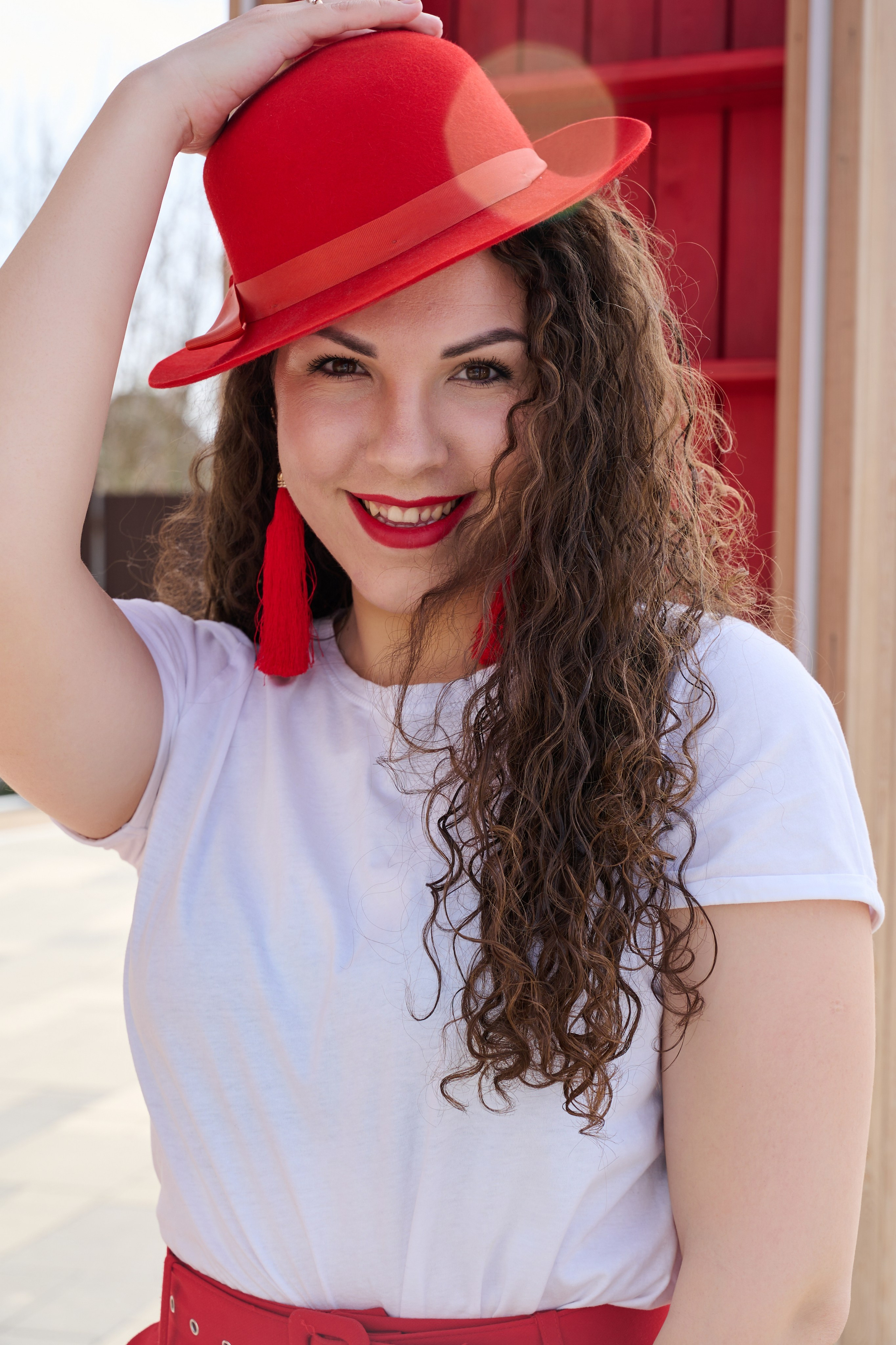 Цвет настроения «Красный». Школьный и семейный фотограф/видеограф в г. Курганинске