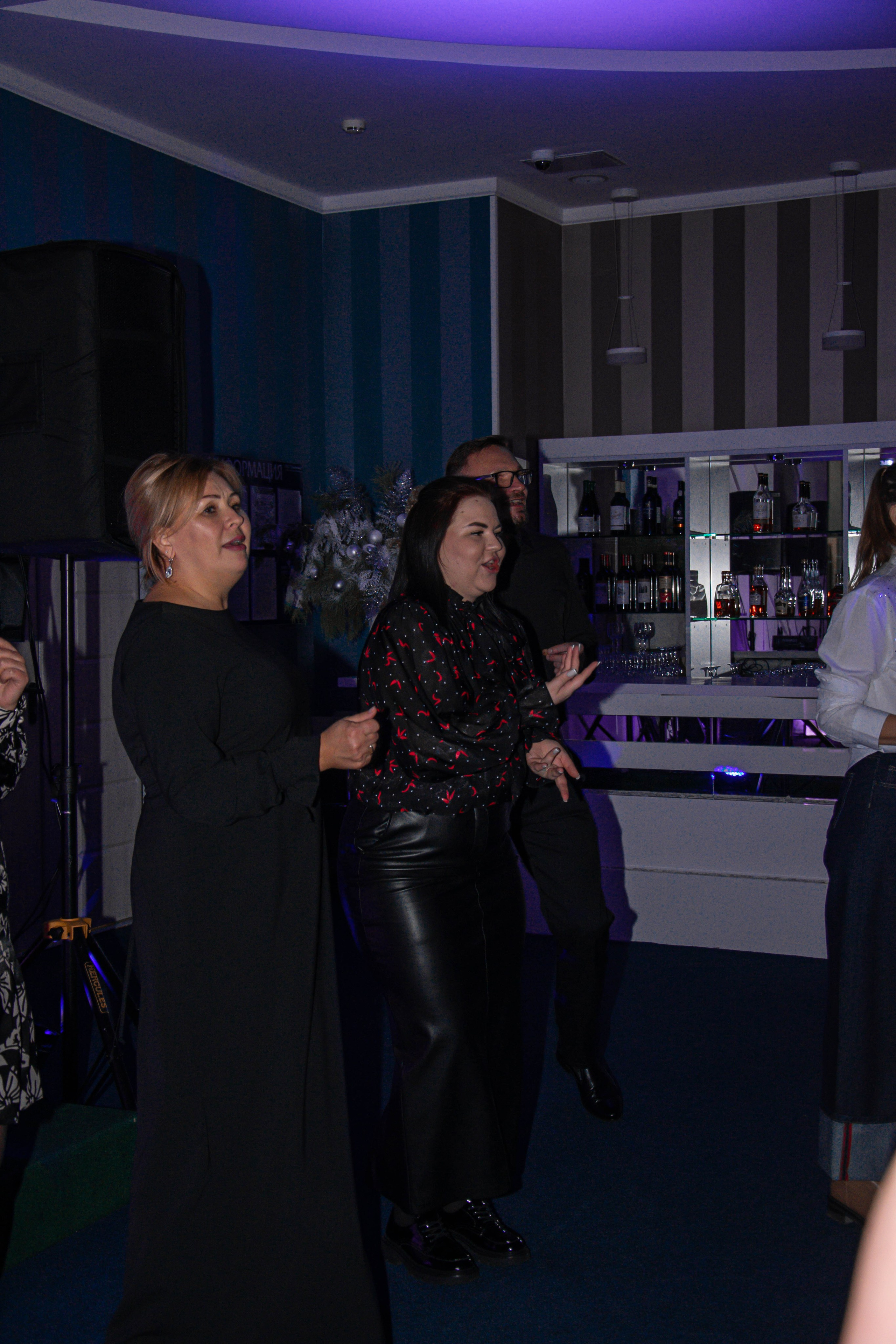 Корпоратив. Женский фотограф в Людиново и Киров