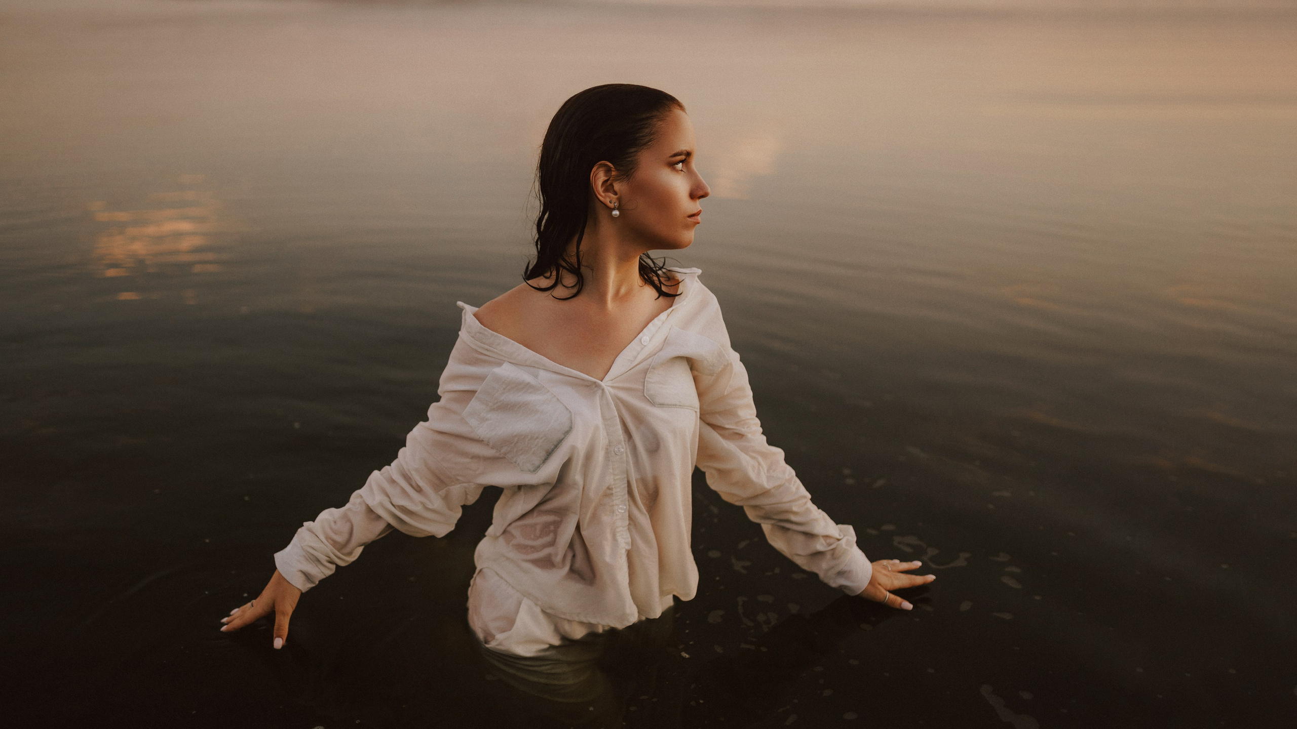 В воде. Фотограф Алексей Кутырёв