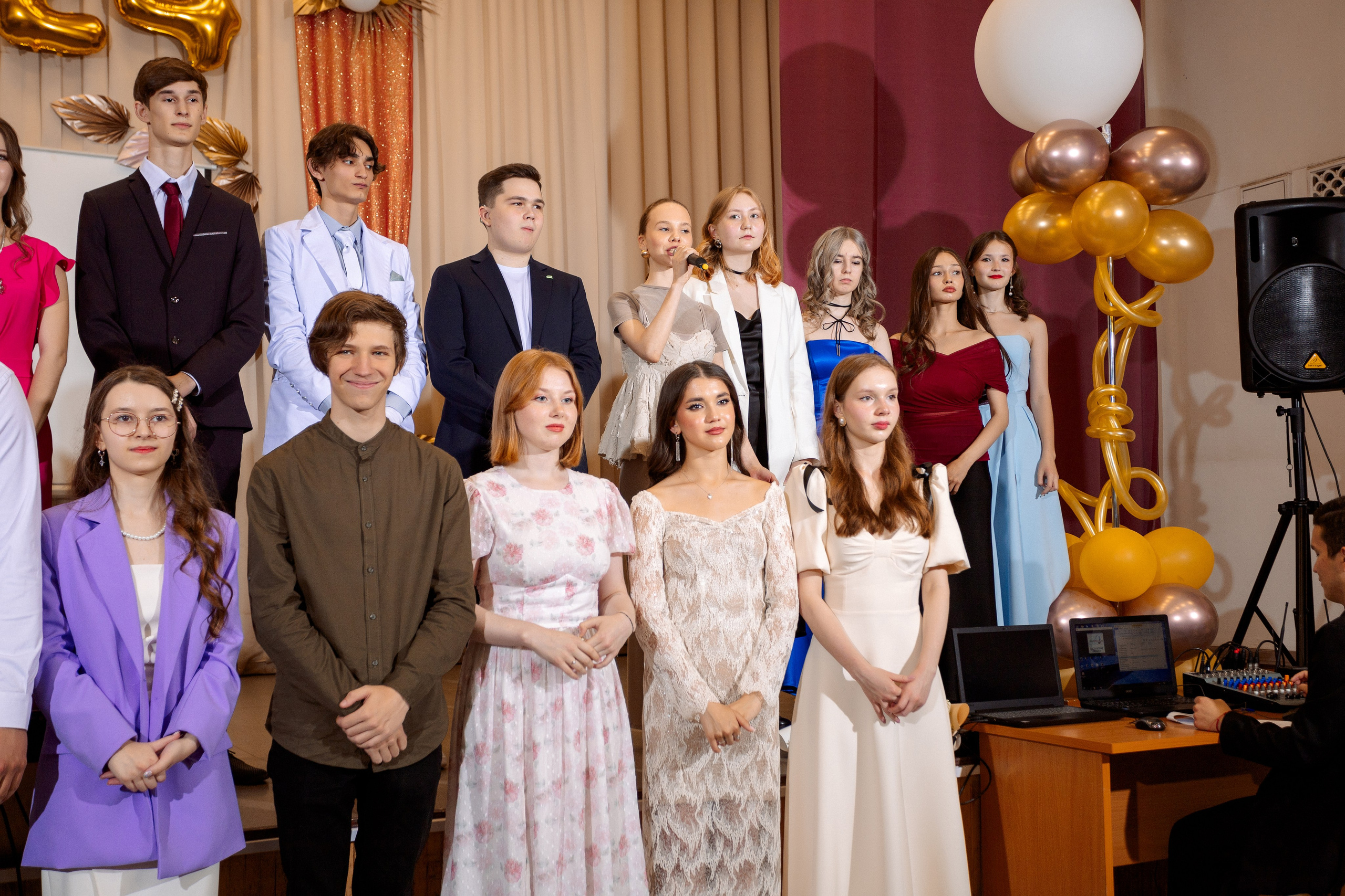 ВРУЧЕНИЕ АТТЕСТАТОВ: Пример. Все фото. Профессиональный фотограф в Ижевске Леша Петров