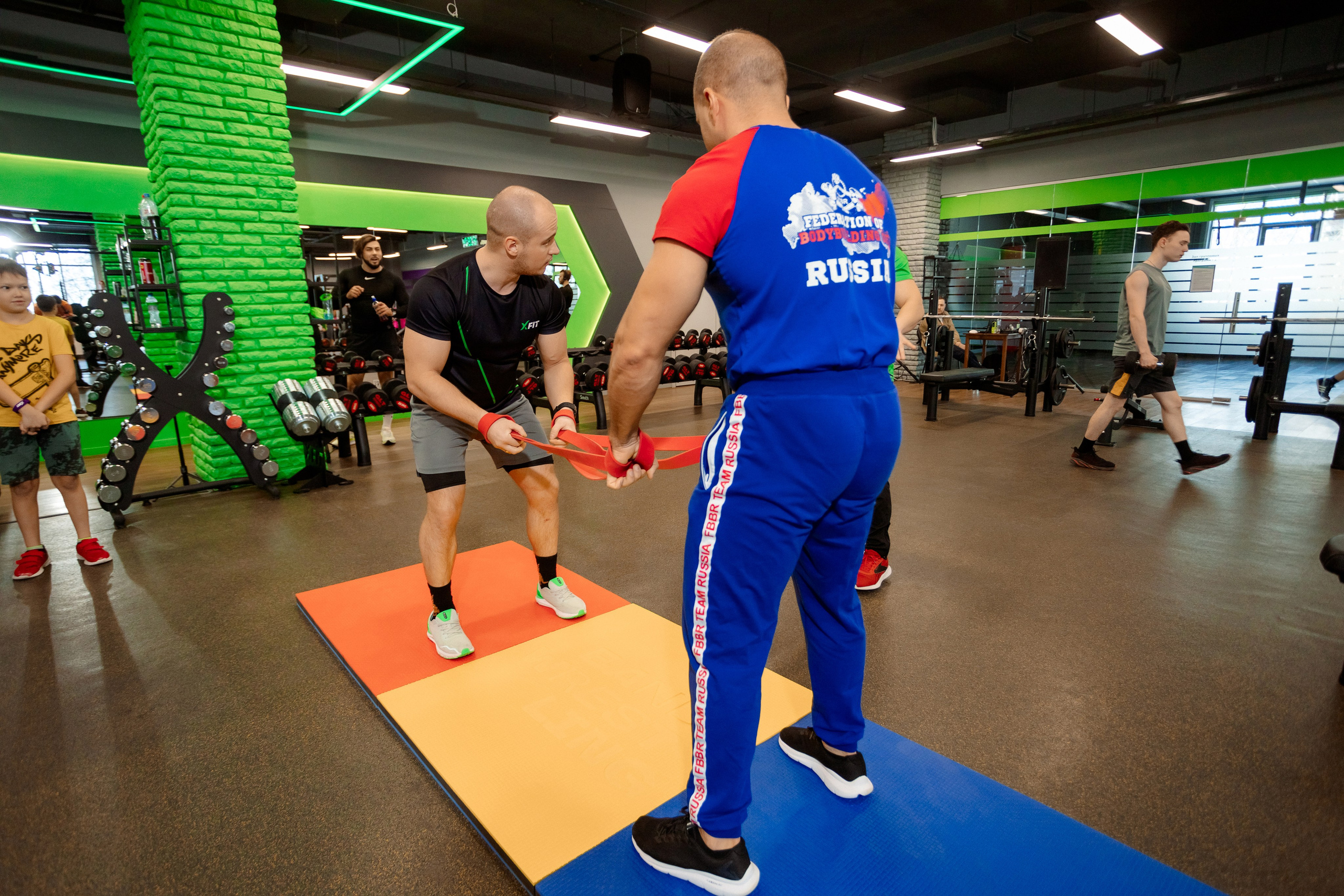 РЕПОРТАЖ: ФИТНЕСС-КЛУБ X-FIT. Профессиональный фотограф в Ижевске Леша Петров