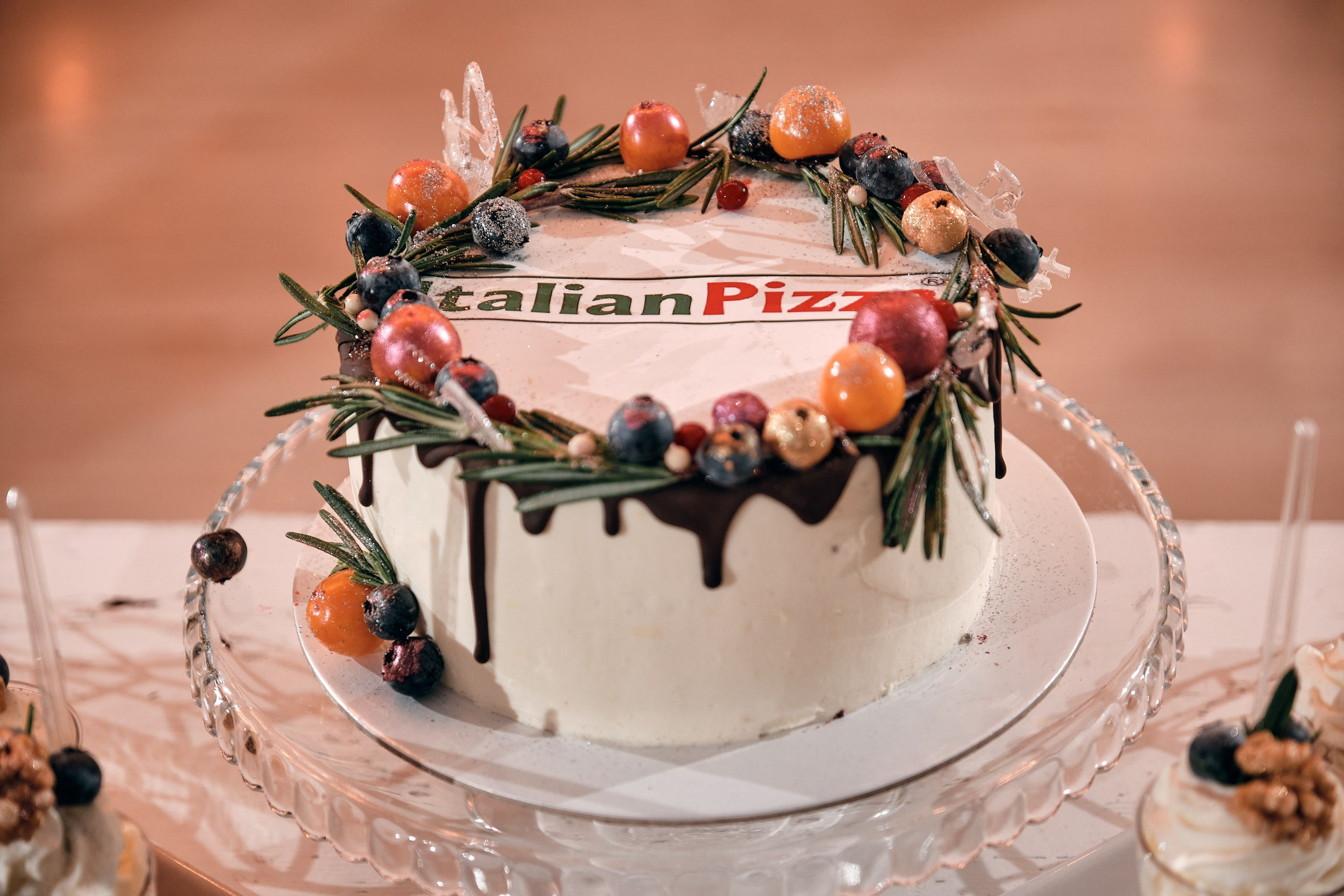 Новогодний корпоратив управляющей компании Италиан Пицца. Event агентство PAPRIKA в Екатеринбурге