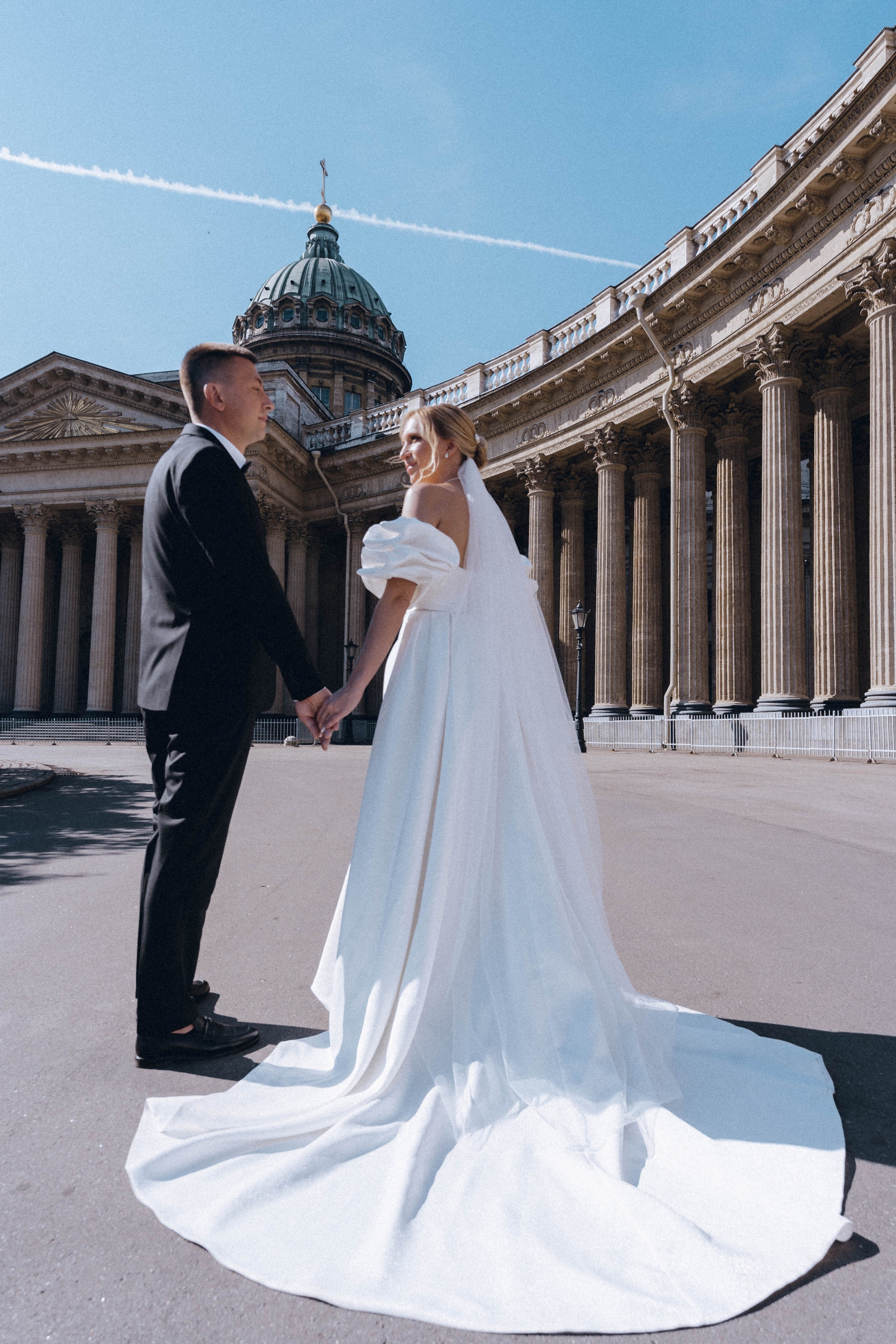 СВАДЕНБНАЯ СЬЕМКА НА КАТЕРЕ ПО КАНАЛАМ САНКТ-ПЕТЕРБУРГА И В АКВАТОРИИ НЕВЫ. Профессиональный фотограф, Санкт-Петербург — Виктория Богомолова