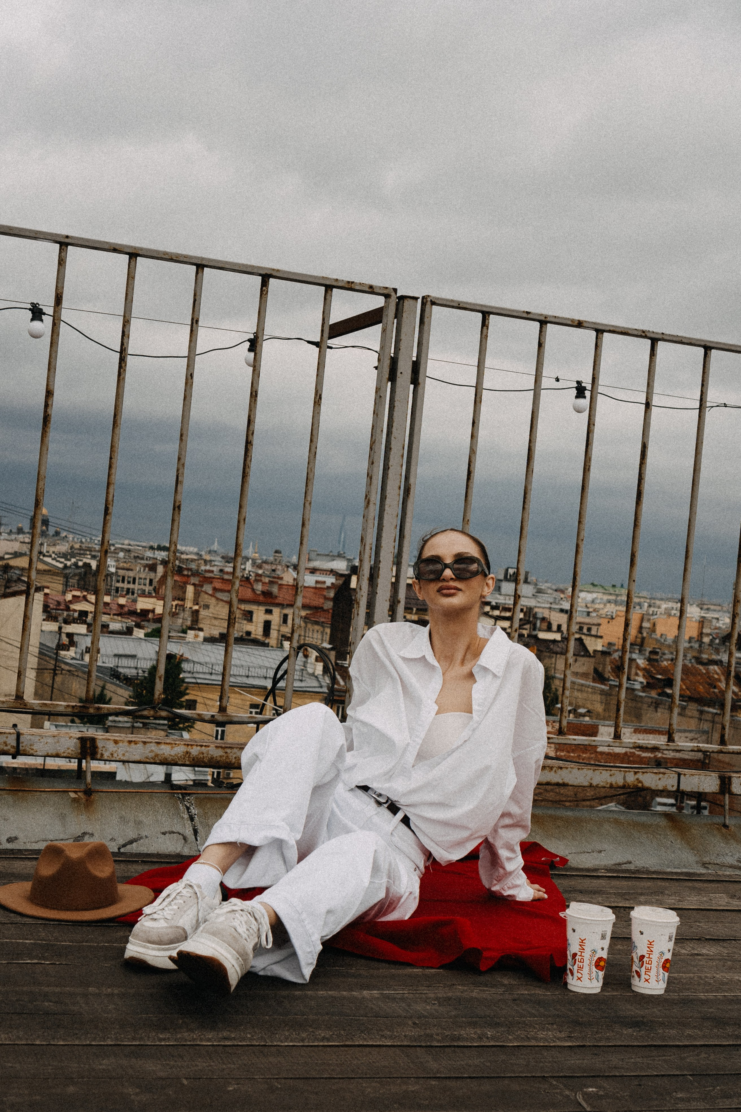 МЫ ГУЛЯЛИ ПРО КРЫШАМ ПИТЕРА. Профессиональный фотограф, Санкт-Петербург — Виктория Богомолова