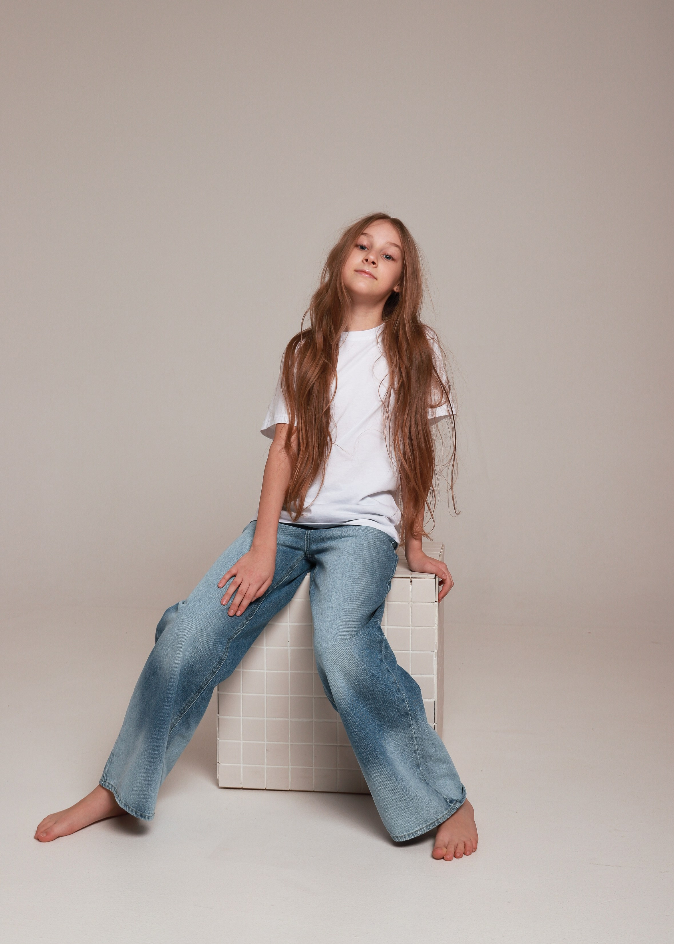 В джинсах. Фотограф Юлия Мальцева