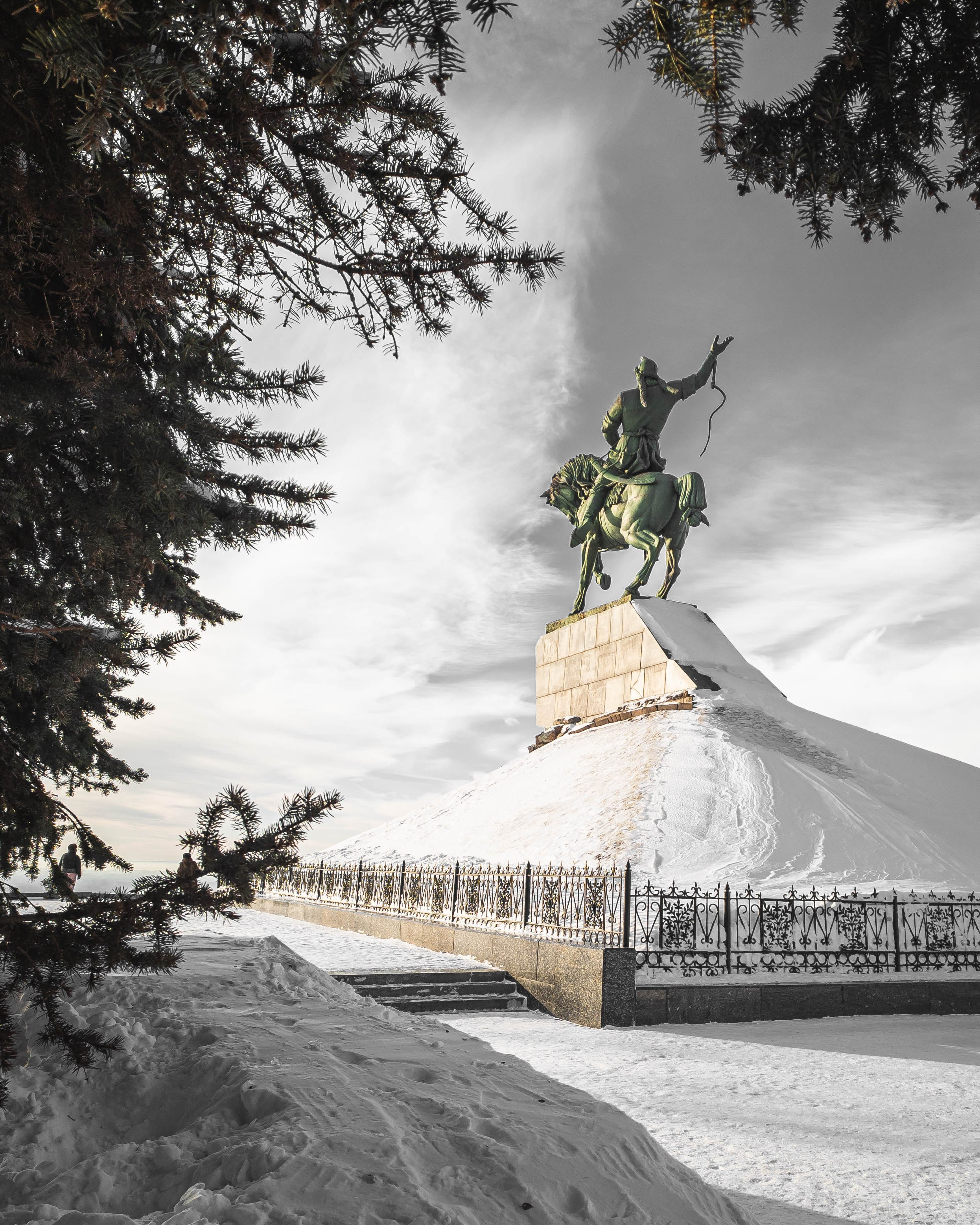 Уфа. Фотопрогулка. Олег Романов. Мастер фото по спорту