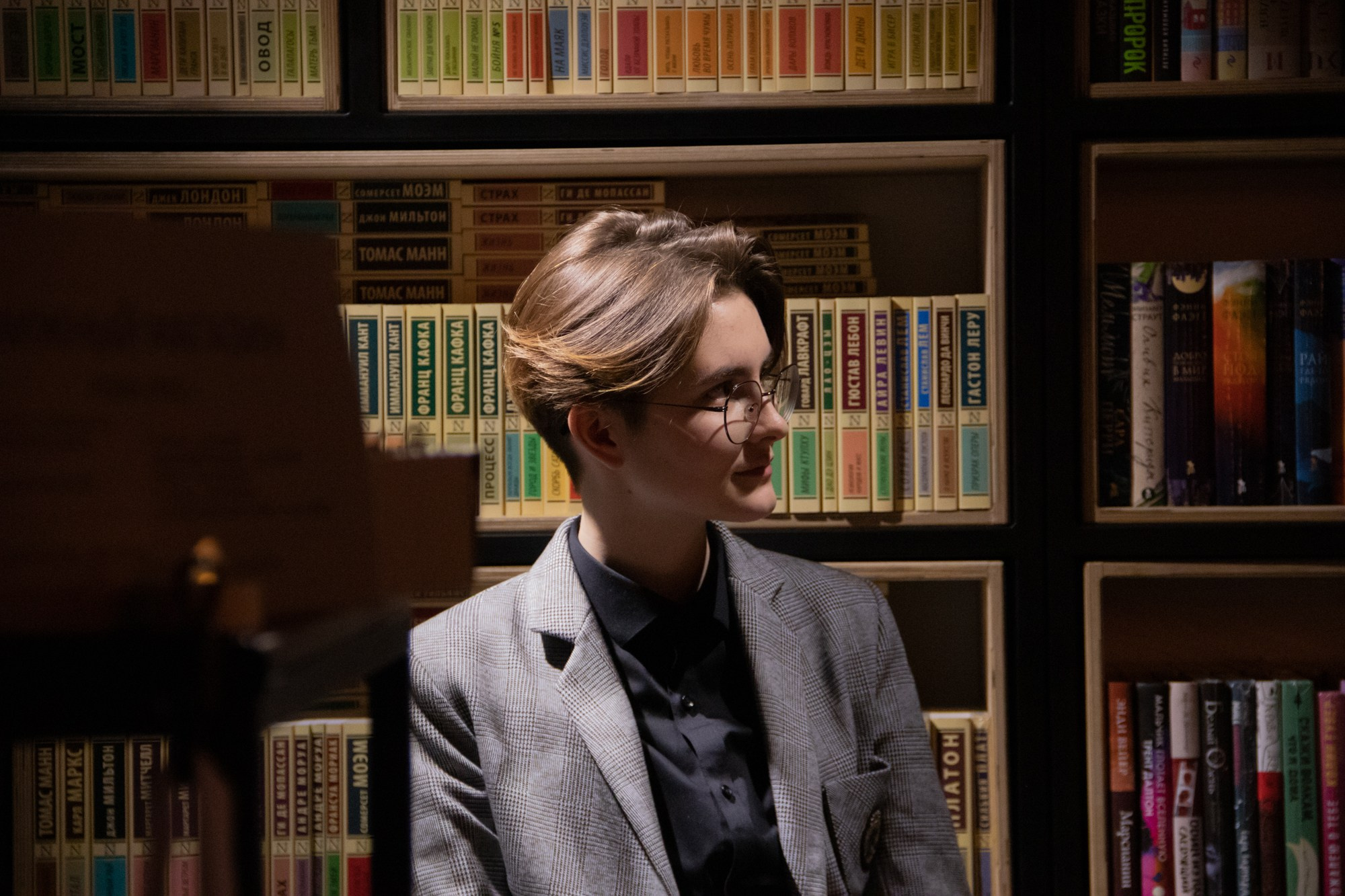 Презентация книги в кофейне «Издательство кофе». Репортажный, промышленный и маркетплейс-фотограф Дмитрий Чернат