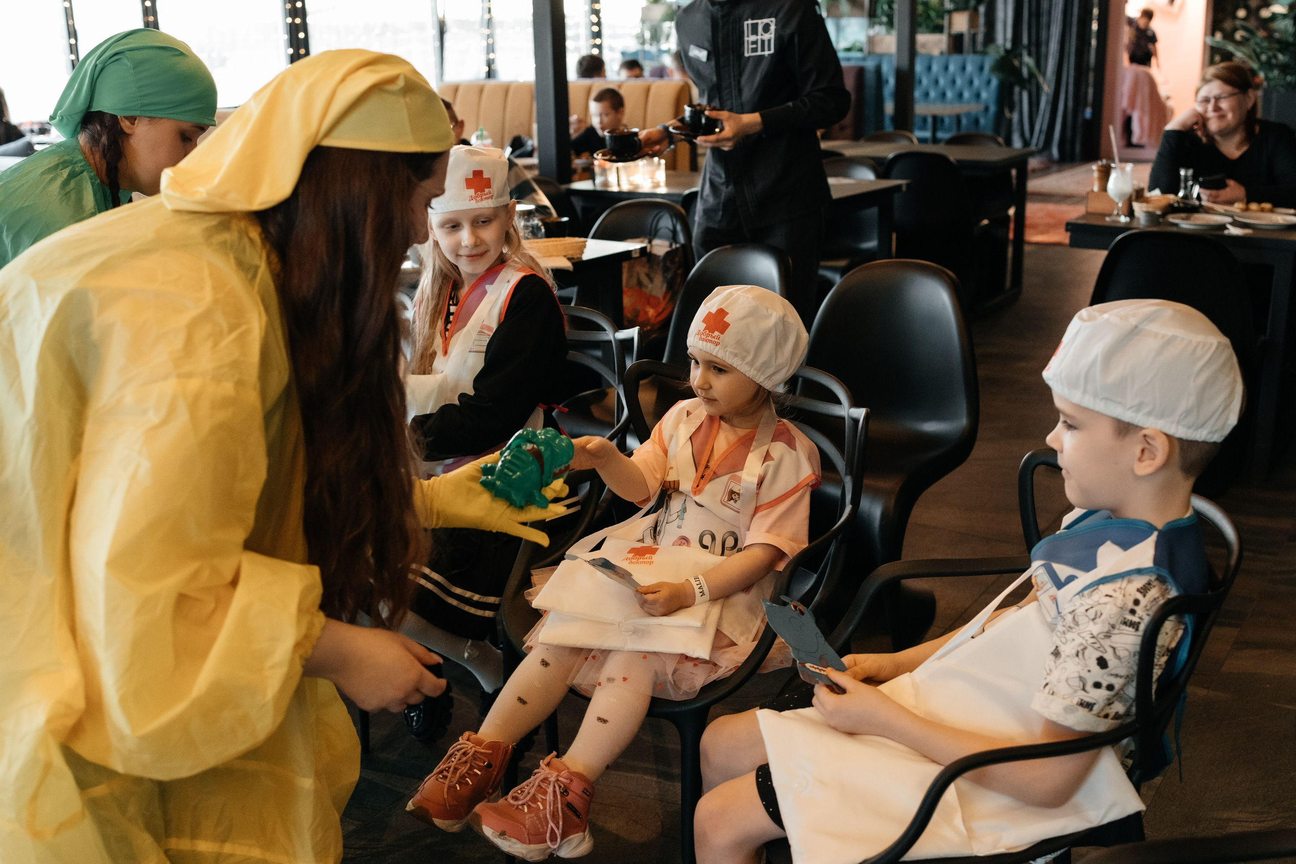 Кукольный театр «Ай болит». Семейный и детский фотограф в Славгороде Анастасия Винс