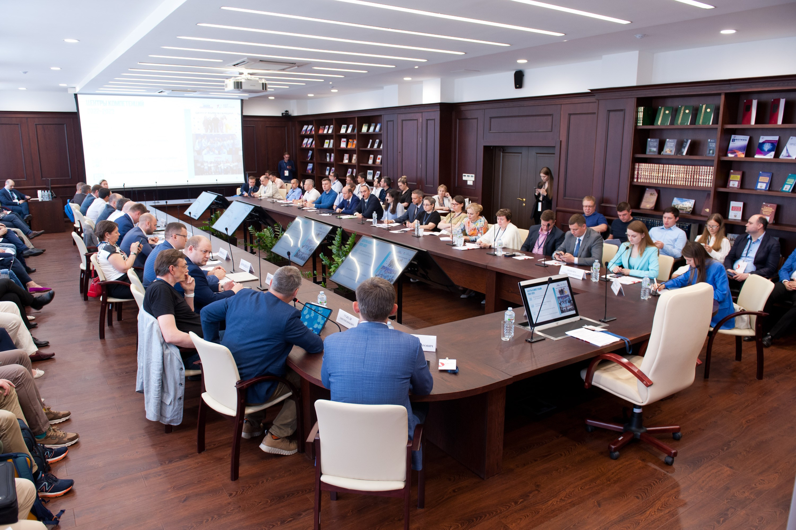 ГУУ — Академрезерв (обзор 7-дневной сессии). Репортажный фотограф и видеограф Слава Думчев. Тимбилдинги, отчетники, корпоративы