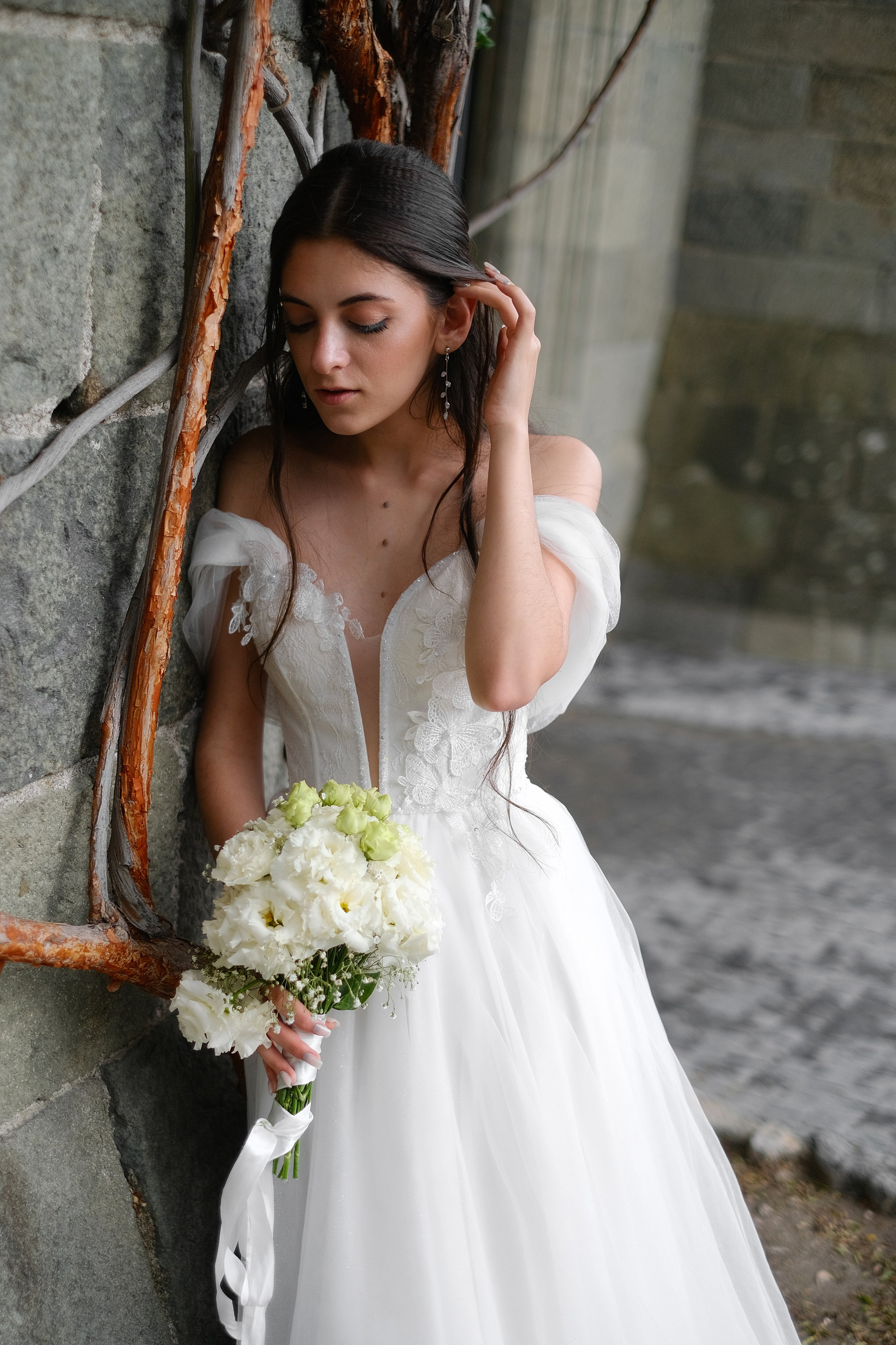 Свадебная фотосессия для прокатной пары. Воронцовский дворец. Профессиональная фотосъемка в Крыму. Натуральные эмоции и живые кадры. Забронируйте дату прямо сейчас!