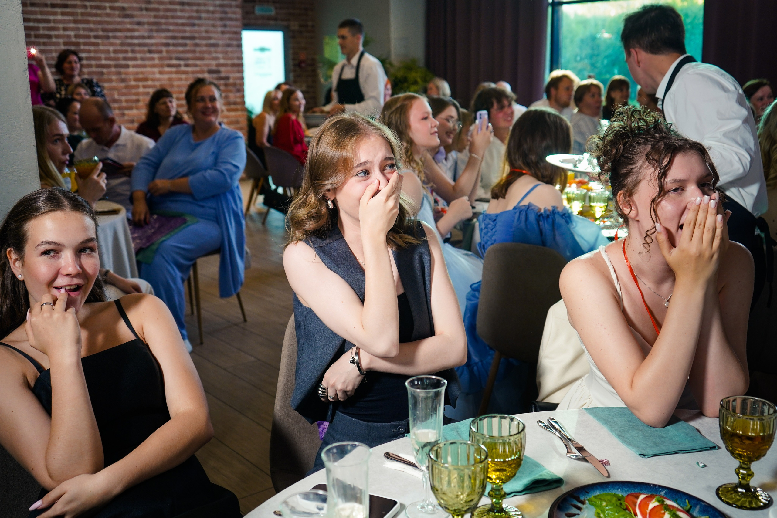 Выпускной вечер, гимназия № 40, 9 класс. Семейный и портретный фотограф в Екатеринбурге Анна Лобанова