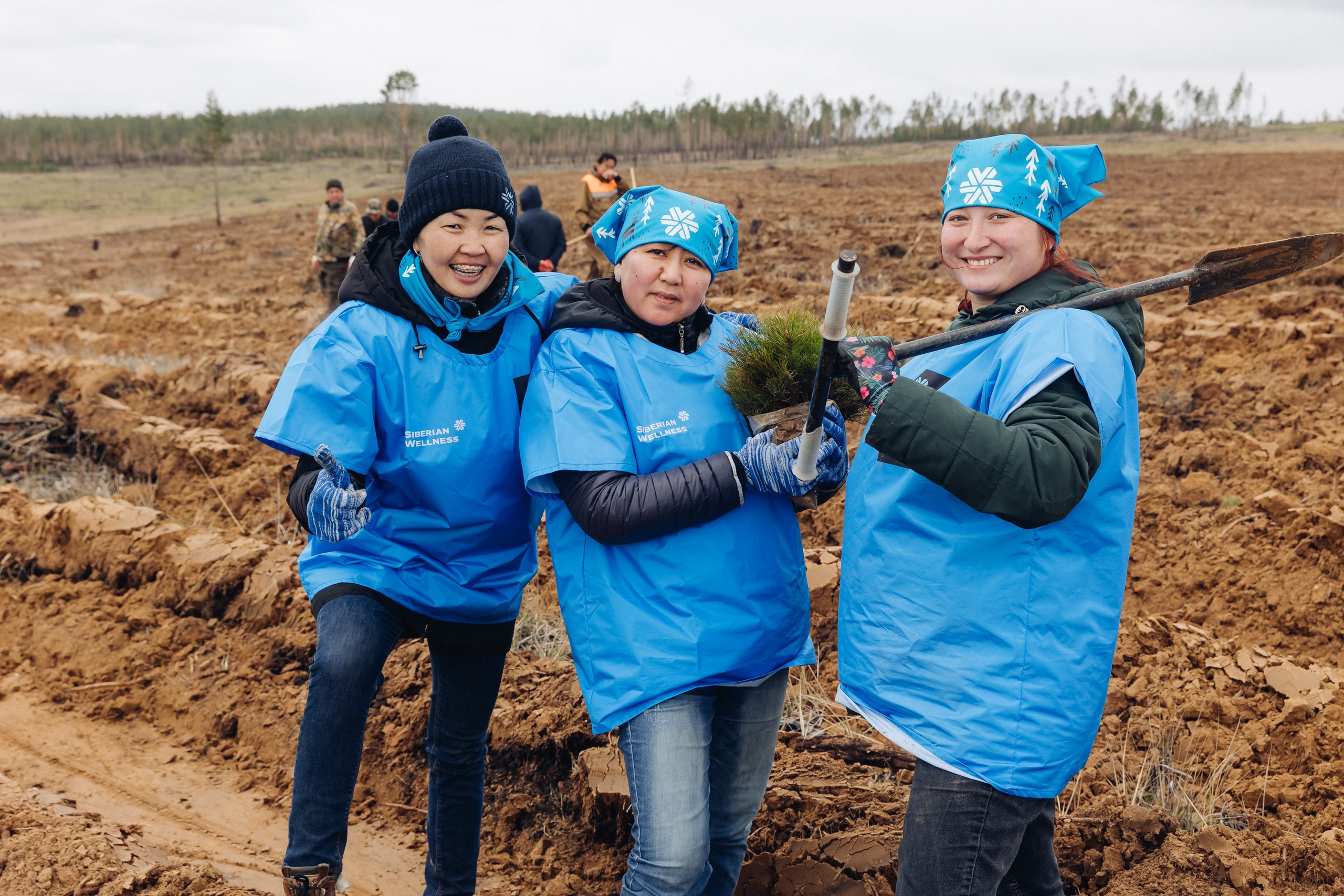 Siberian wellness. Ежегодная акция по посадке деревьев. Свадебный и семейный фотограф в Улан-Удэ
