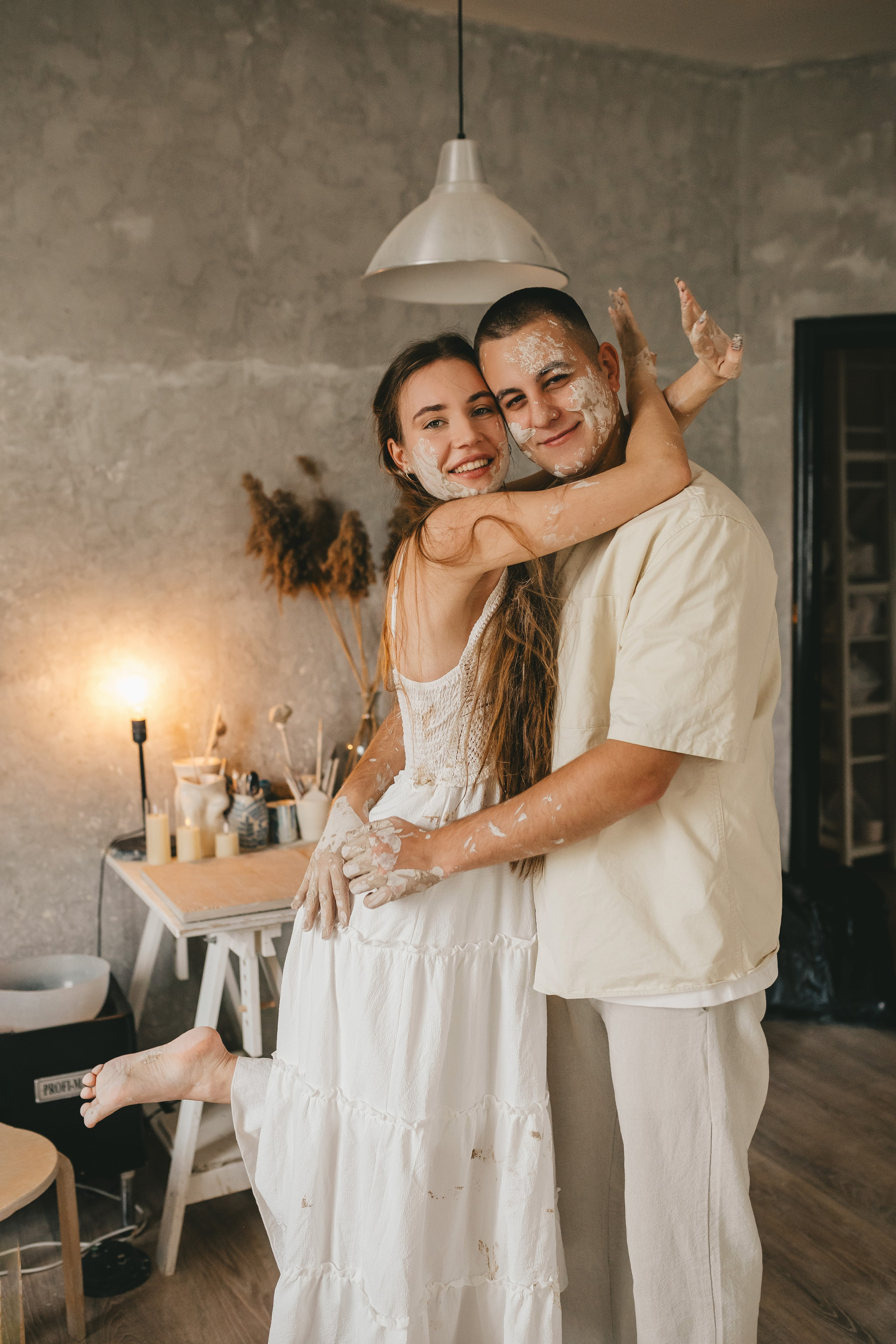 Дима и Даша в гончарной мастерской. Семейный lifestyle фотограф в Санкт-Петербурге Людмила Пахомова