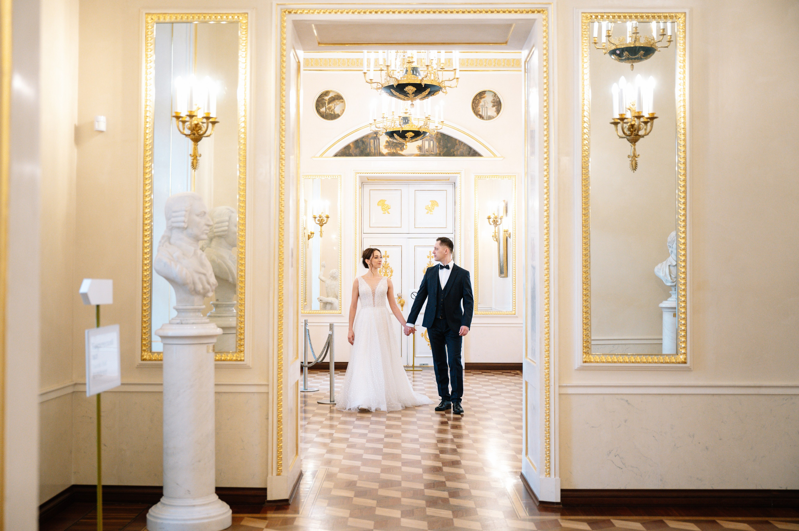 Лучшие места для свадебной съемки и прогулки в Москве. Часть 1. Свадебный видеограф в Москве Никонова Анна