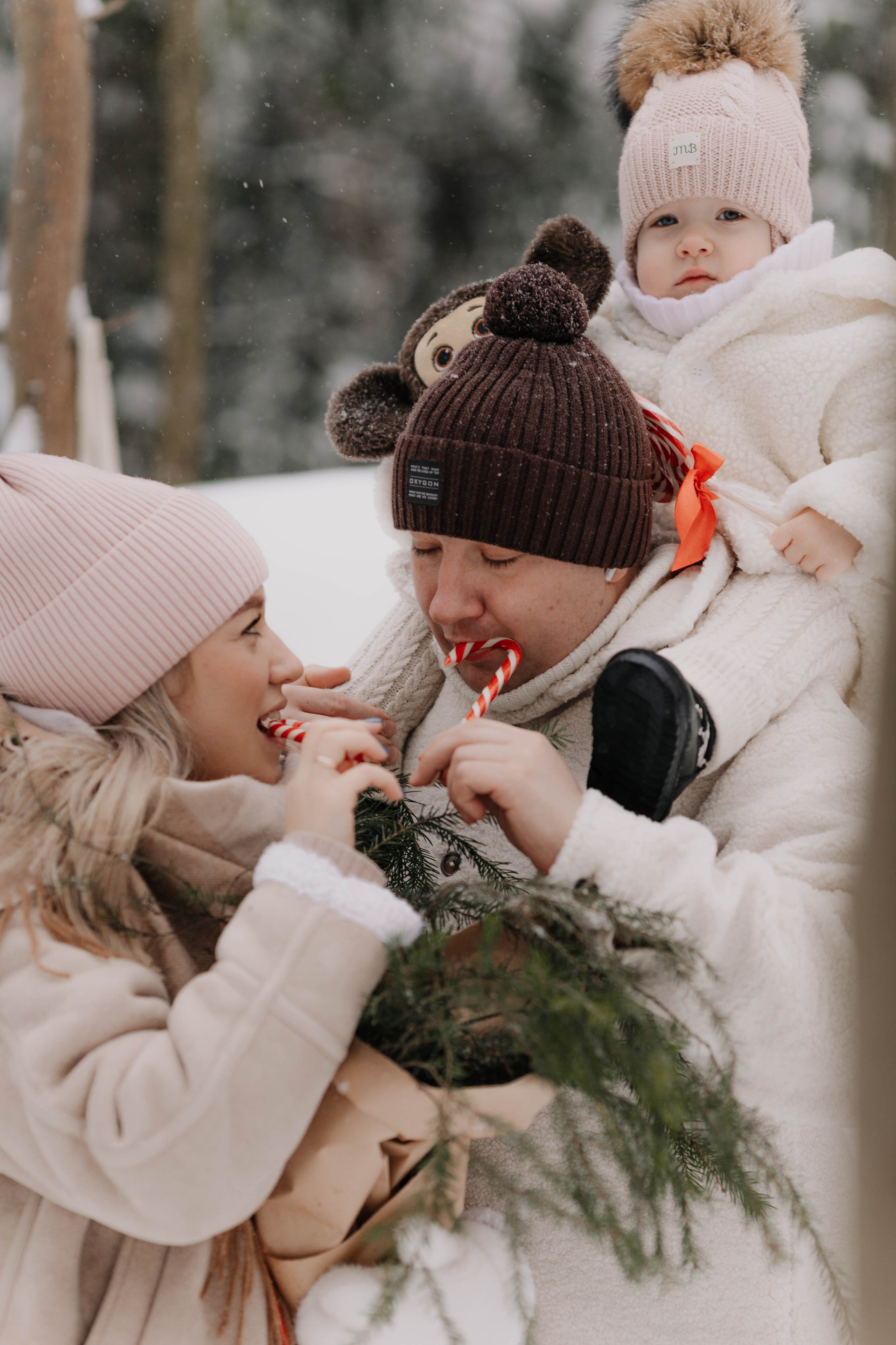 Лиля и семья Зимняя прогулка в лесу. Семейный и свадебный фотограф Видное Москва Екатерина Пятова