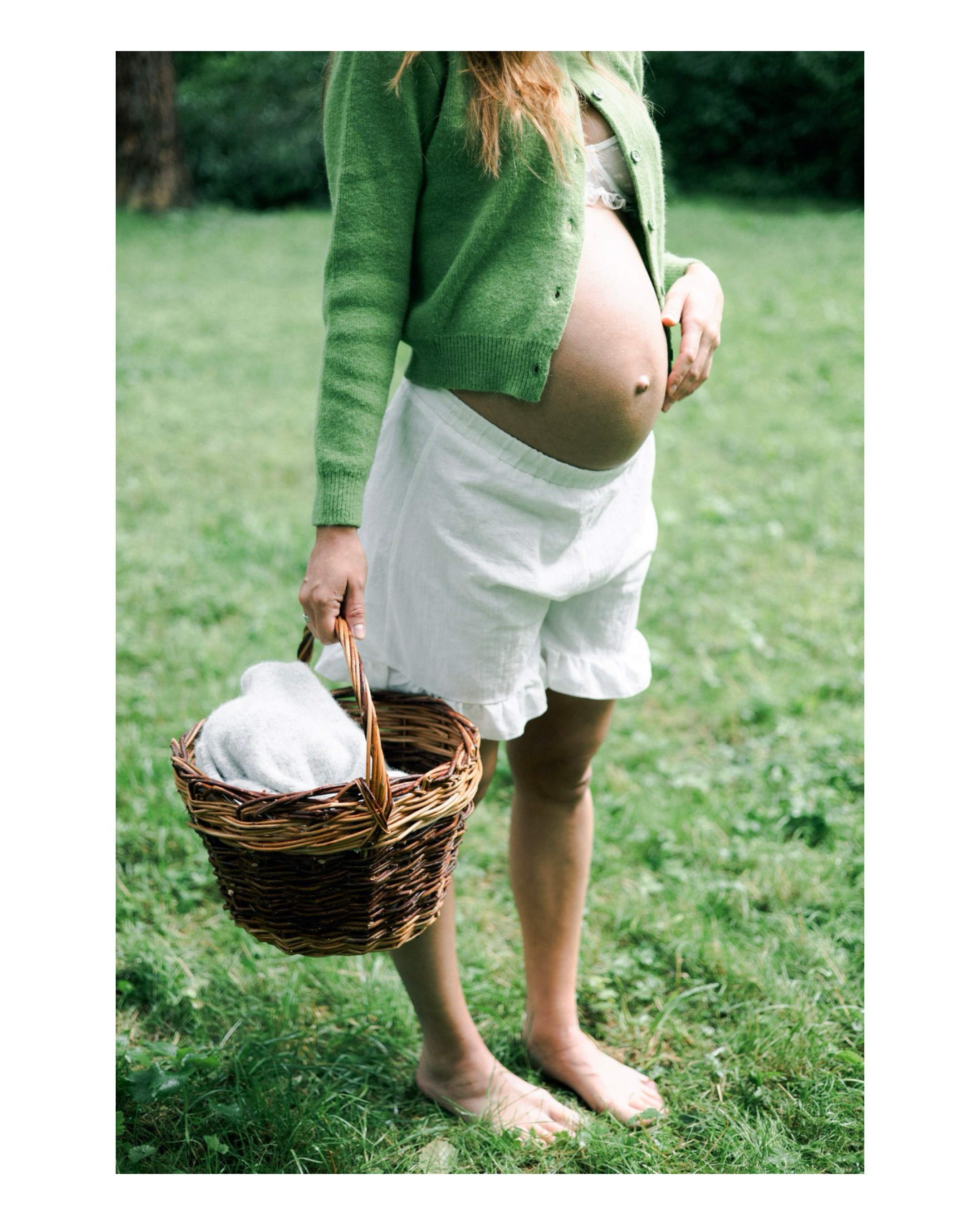 Pregnant Karina. Юлия Астра: Фотограф в Санкт-Петербурге. Снимаю женские портреты, уличные съёмки в Петербурге и людей с их собаками