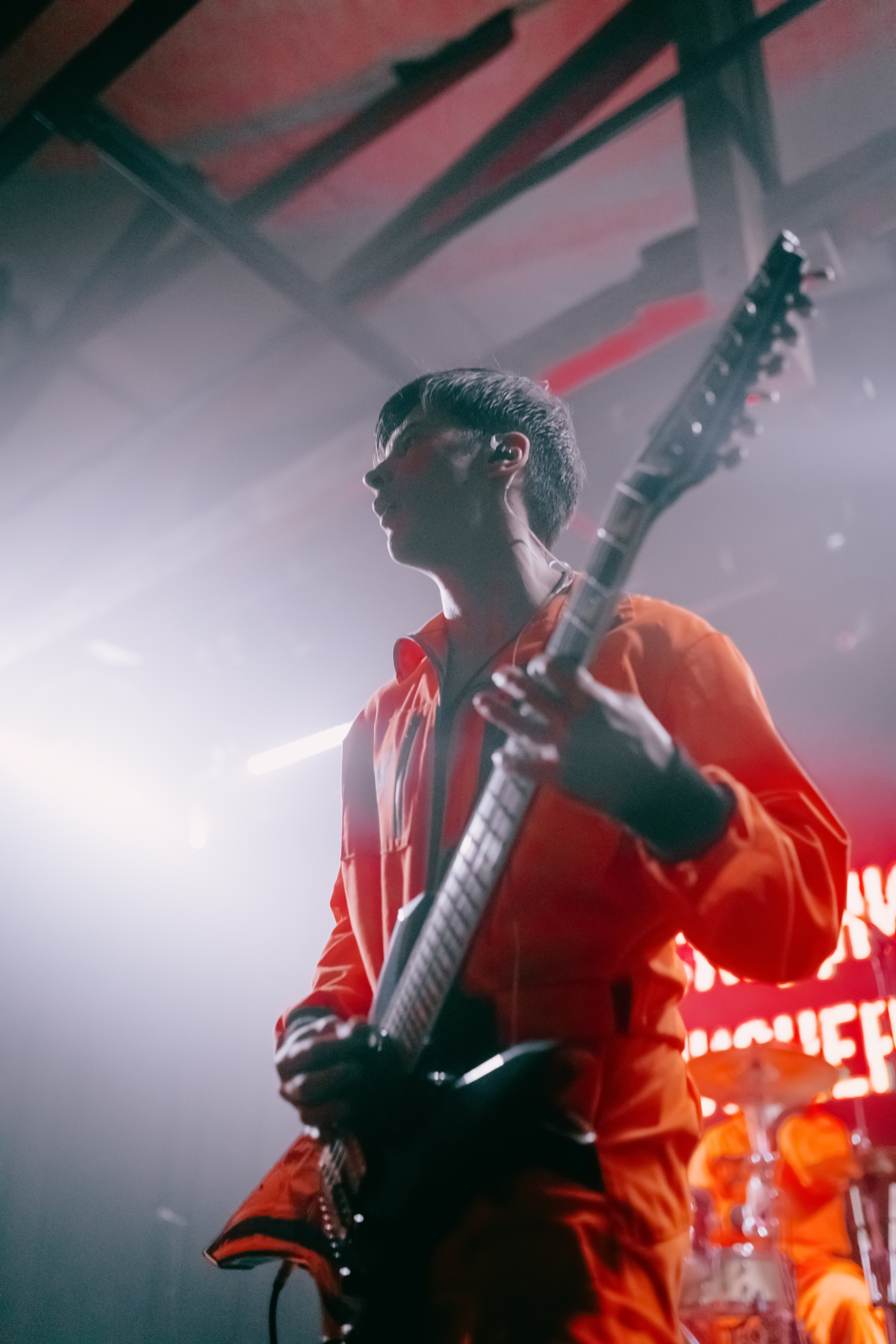 ПОСЛЕДНИЙ ПИОНЕР. Фотограф Елена Богачева (lenalena_na_na_na)