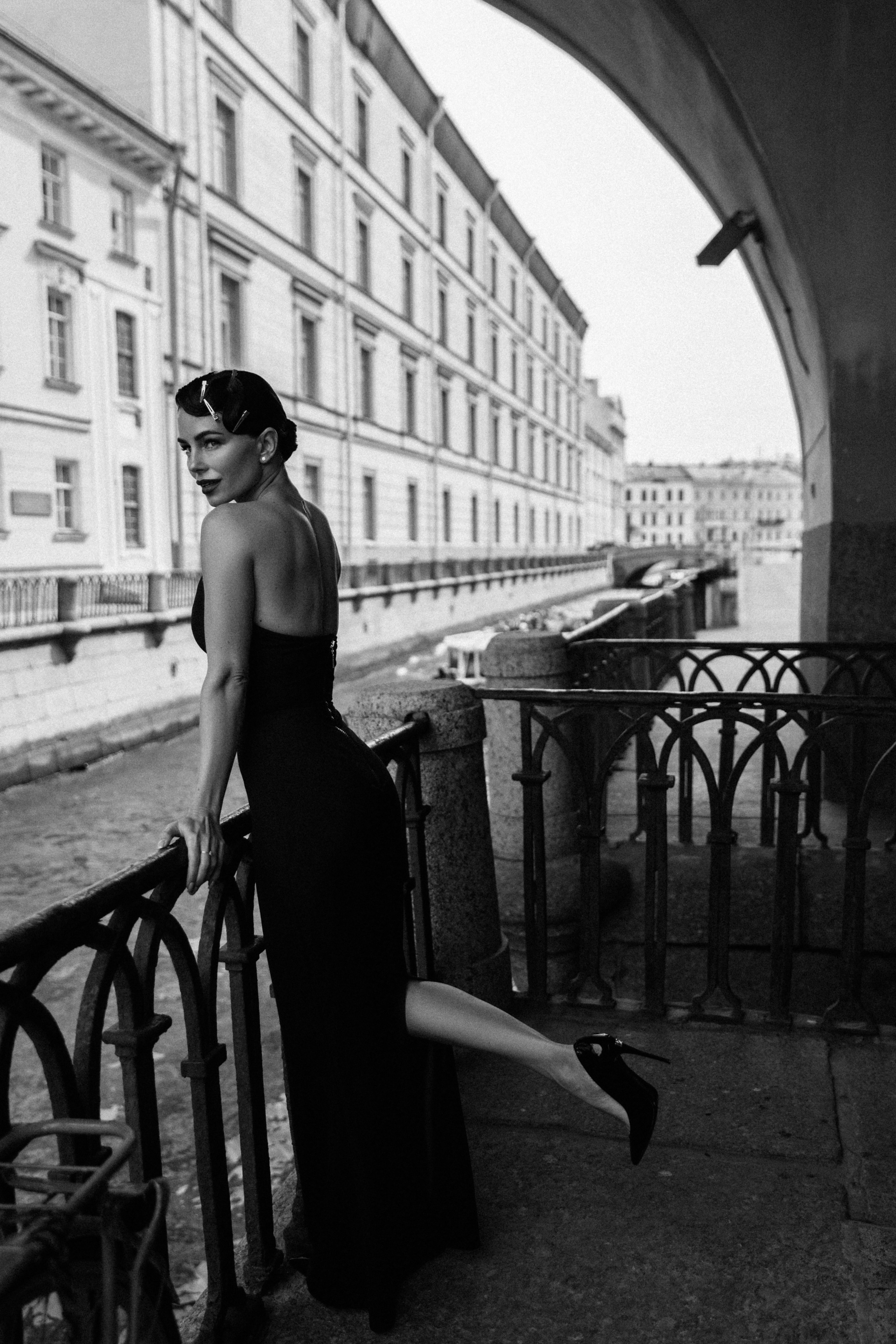 Alexandra | Winter Canal. NatalieDmi — фотосессия беременности, семейный фотограф, портрет