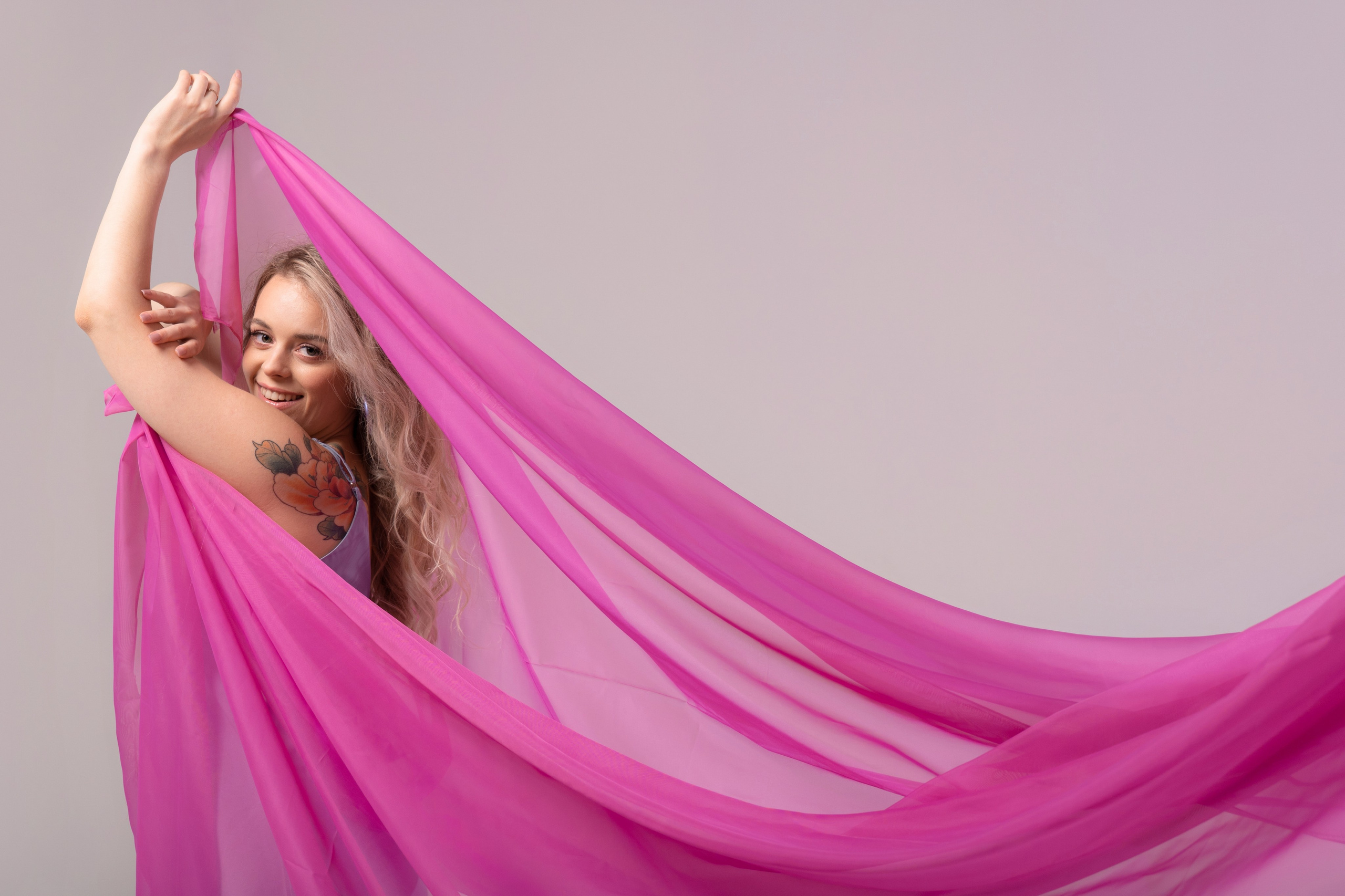 Женская фотосессия на циклораме. Портретный и репортажный фотограф в Сочи Рамодина Юлия