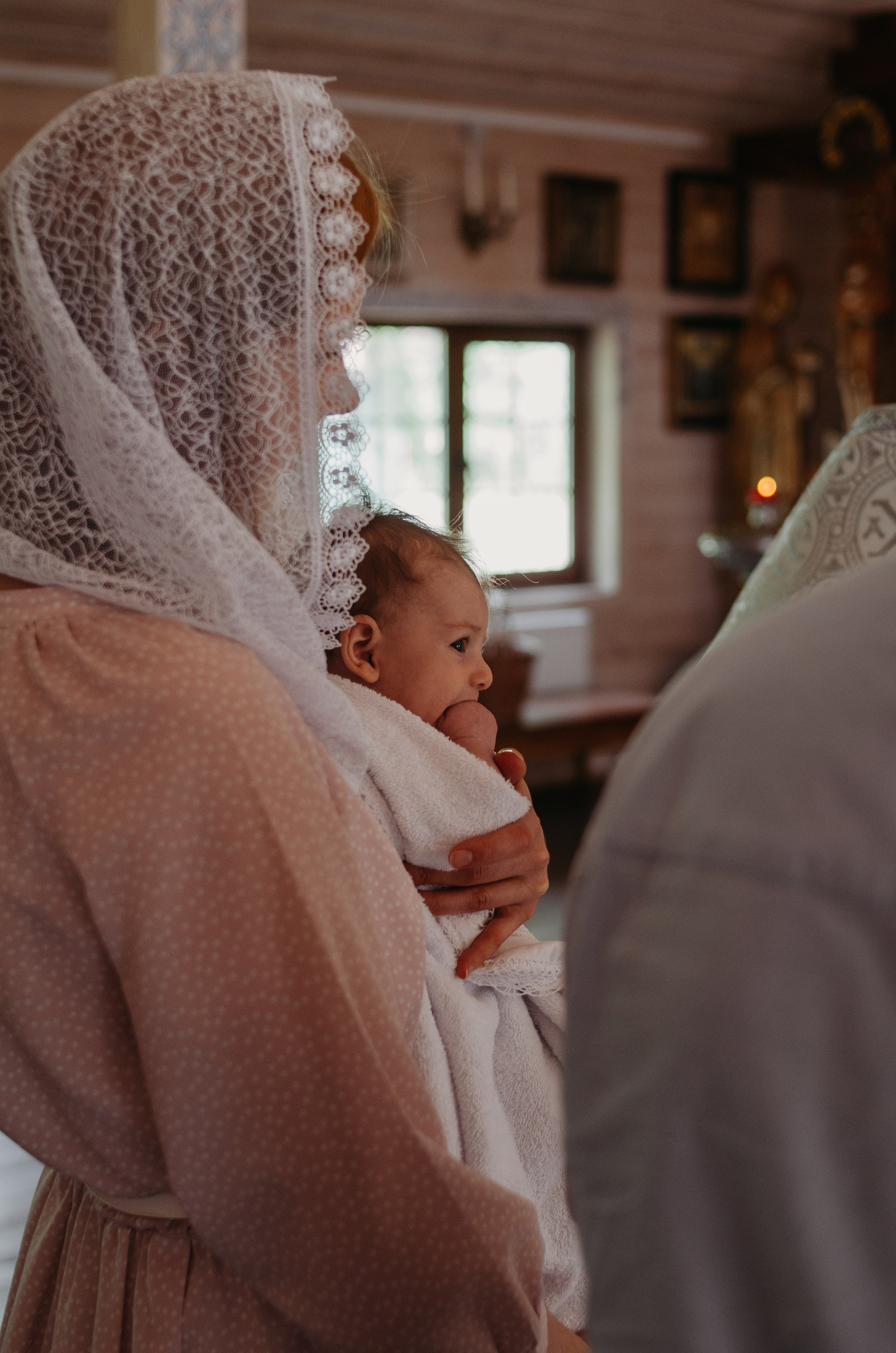 Таинство крещения Лея. Семейный фотограф Москва, Люберцы, Петрозаводск
