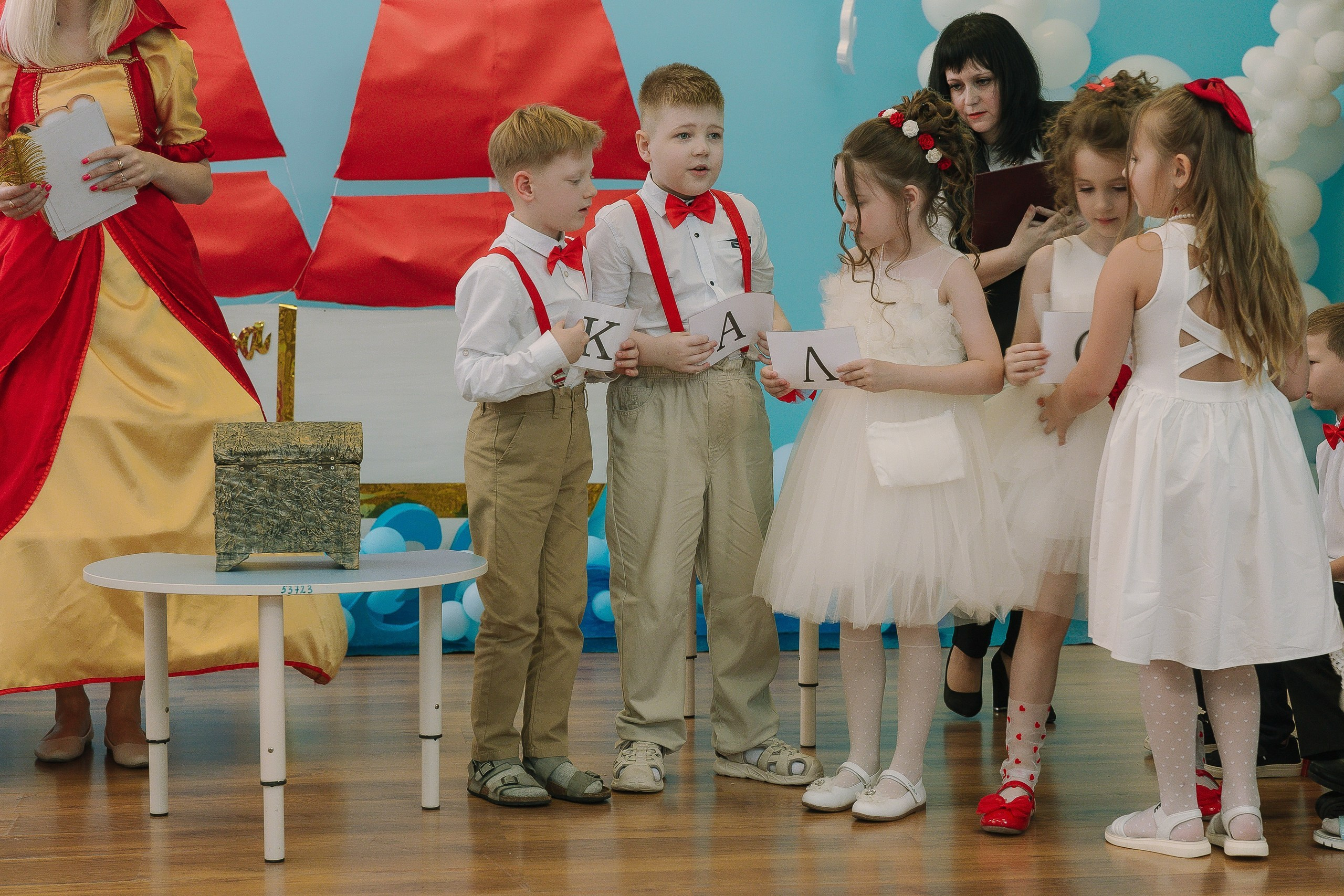 Выпускной 10 ДС. Выпускные альбомы Натальи Бутко: Новороссийск, Анапа, Геленджик