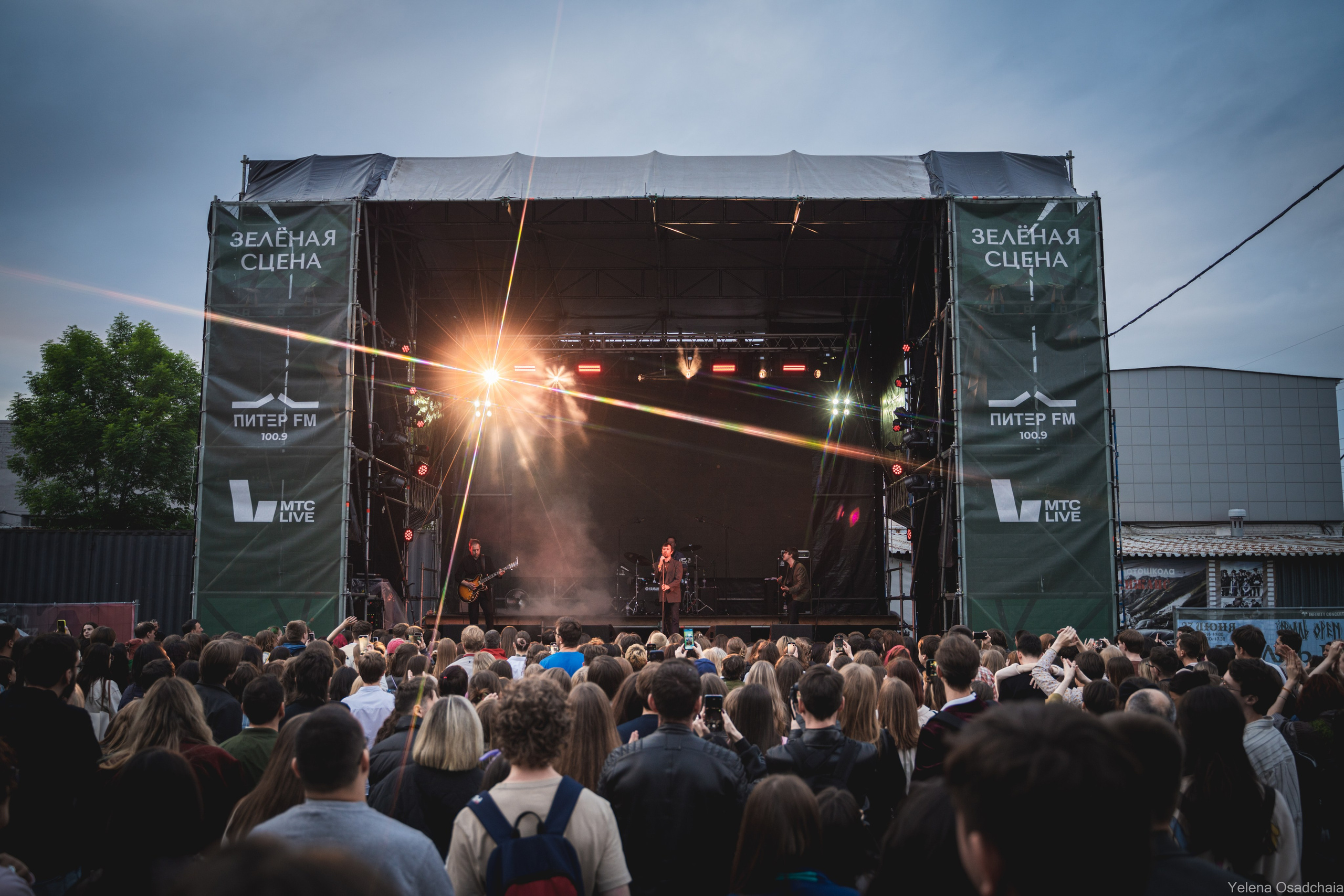 Свидание на Зеленой сцене. Елена Осадчая — фотографирую музыку на сцене и в жизни