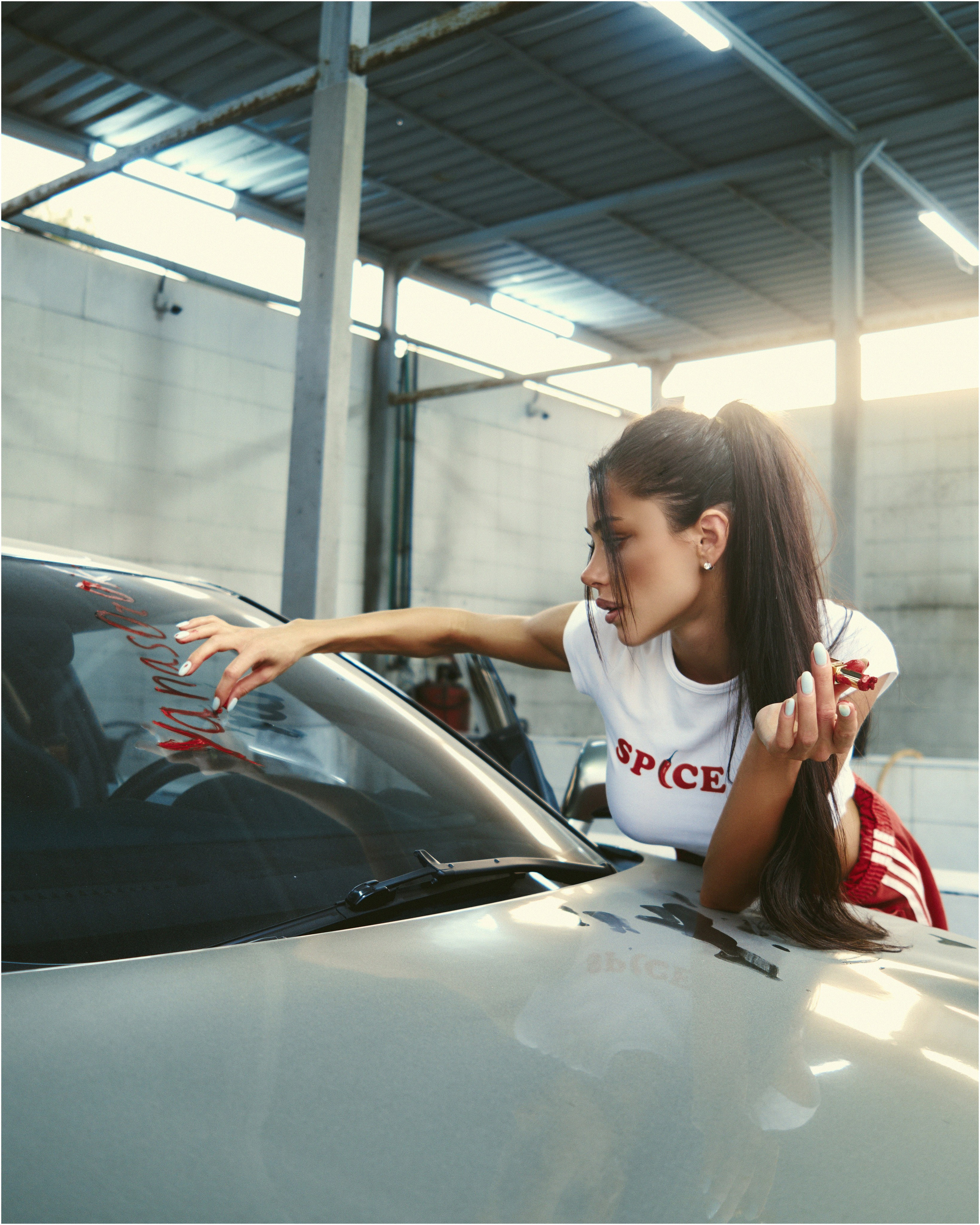 Yanas0r0ka. NOIZOMAX Художественный фотограф в Дубай